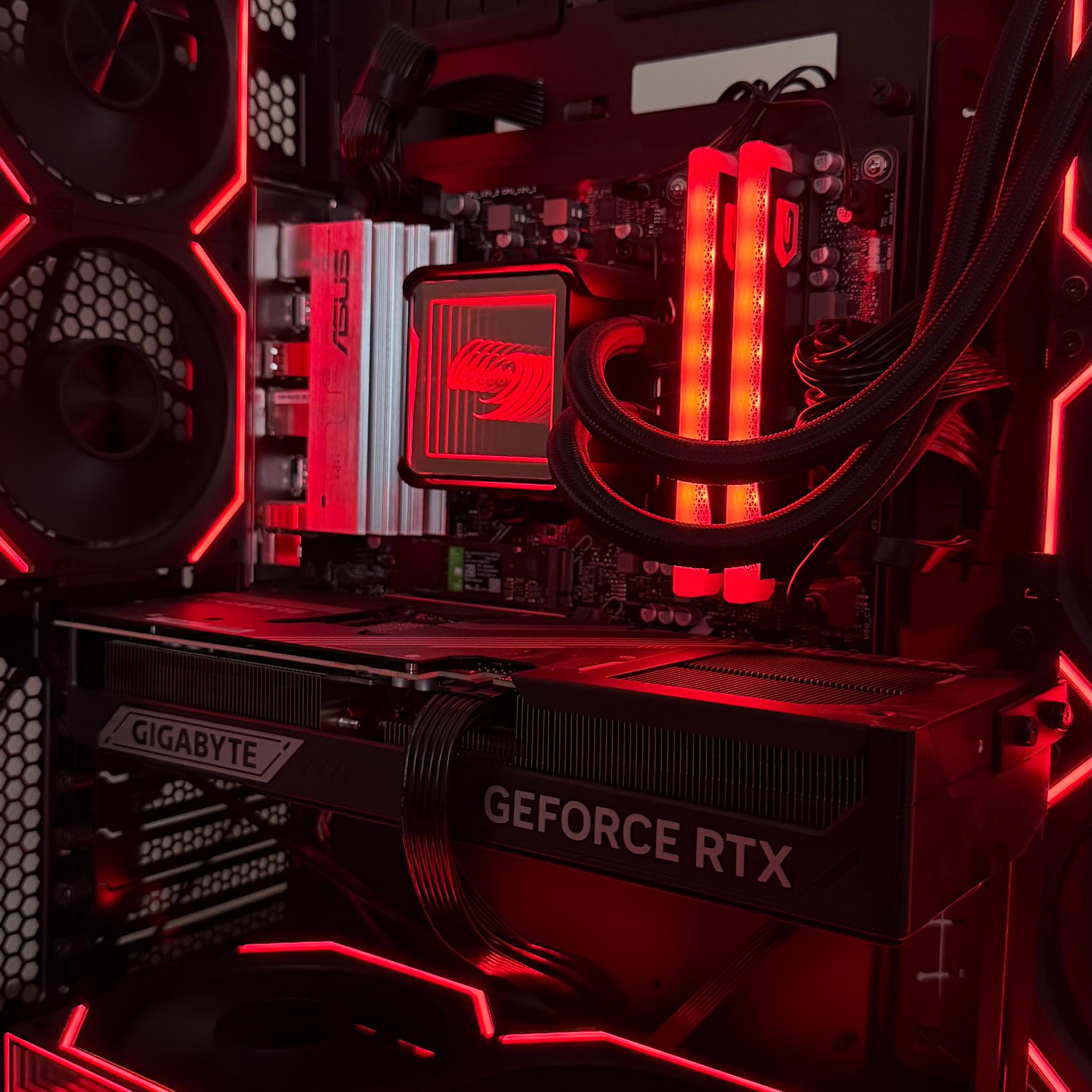 GeForce RTX 5070 Ti Custom Gaming PC - Ryzen 7 9800X3D, 32GB RAM, 1TB NVMe SSD