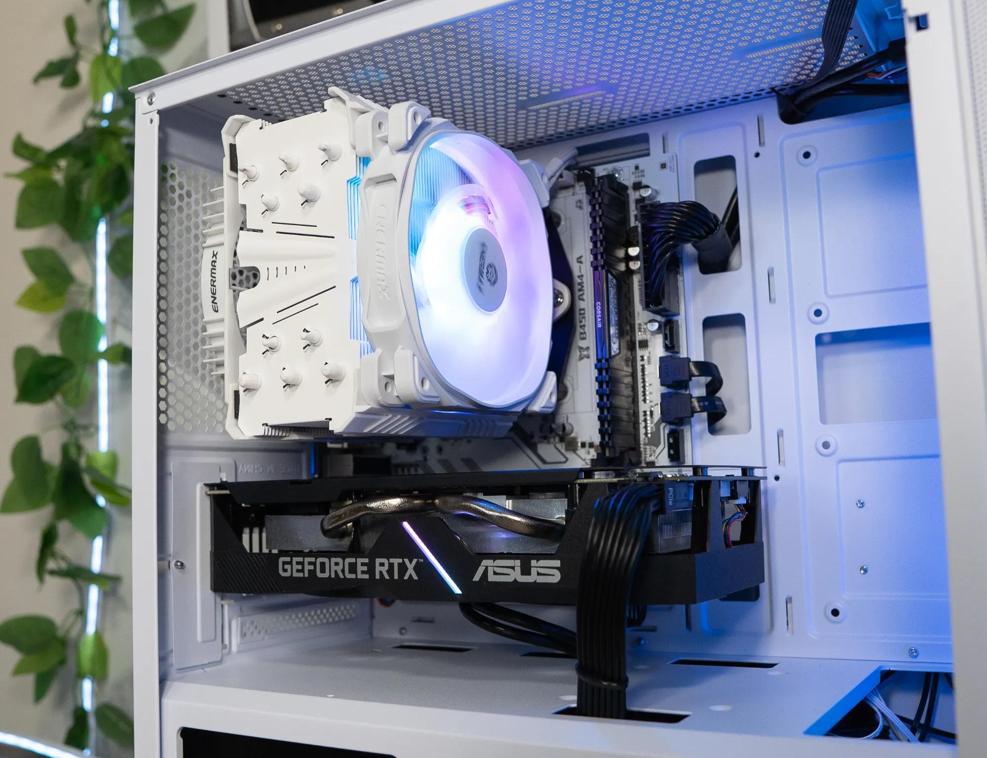 ❄️❄️ | ASUS RTX 2060 SUPER | RYZEN 7 PRO 4750G | 32GB DDR4 RAM | 1.5TB | Arctic Snow