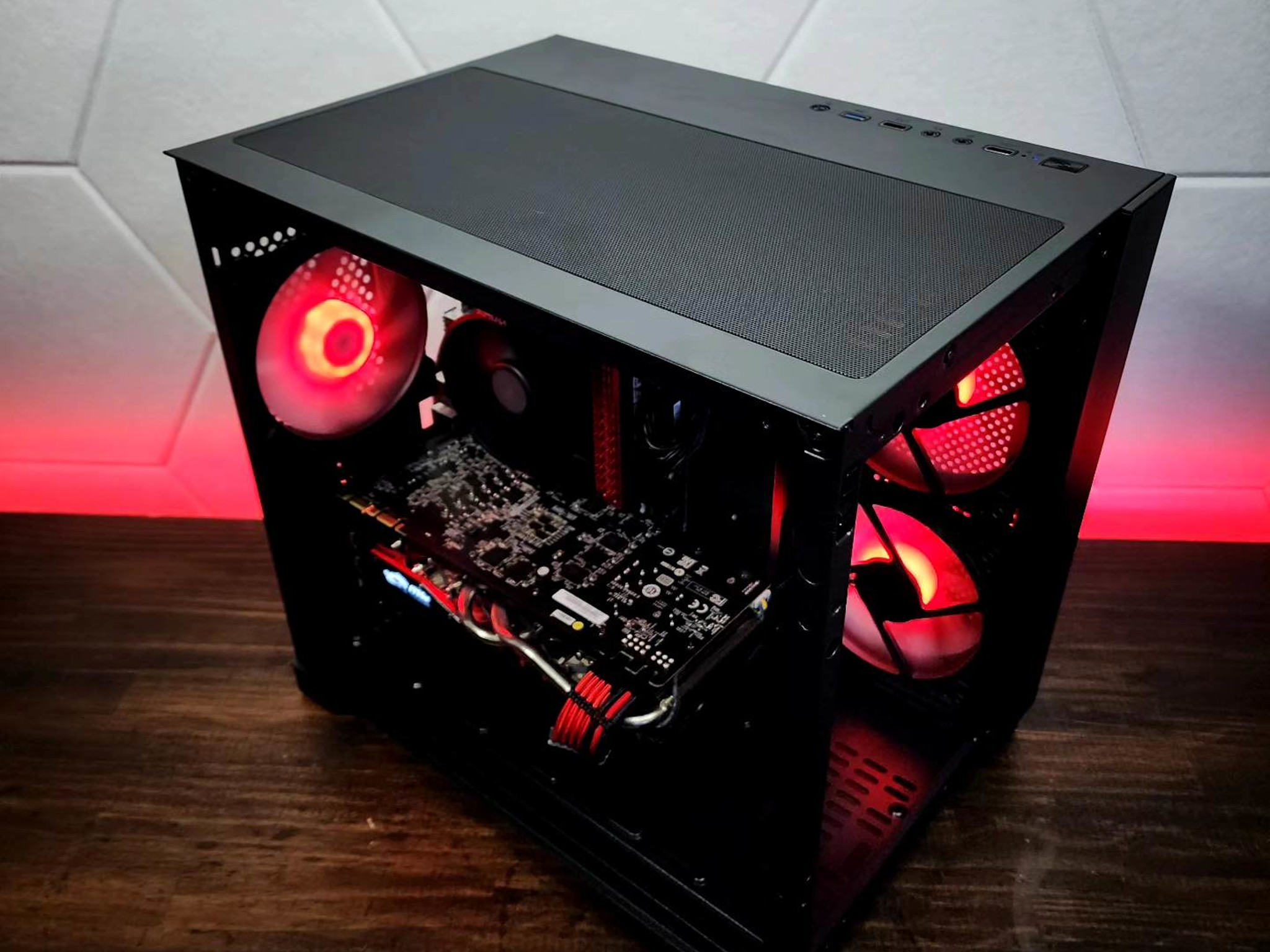 ❤️🖤❤️ MSi GTX 970 4GB // AMD Ryzen 5 1600AF // Patriot Viper 8GB 3000MHz // Crucial 480GB SSD