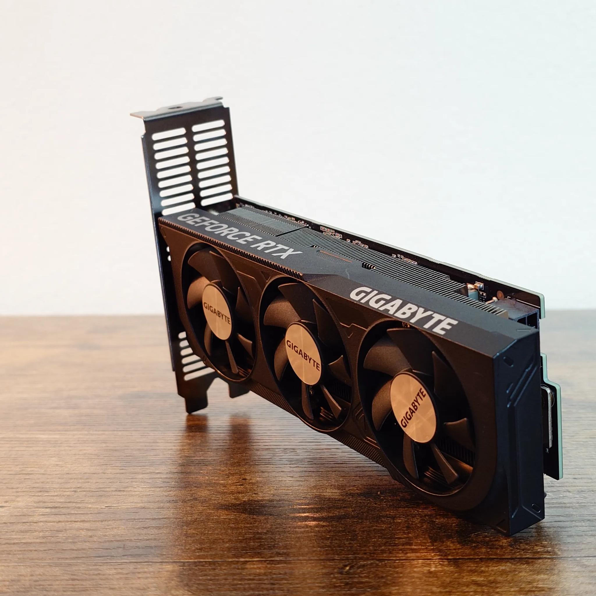 Gigabyte 4060 LP