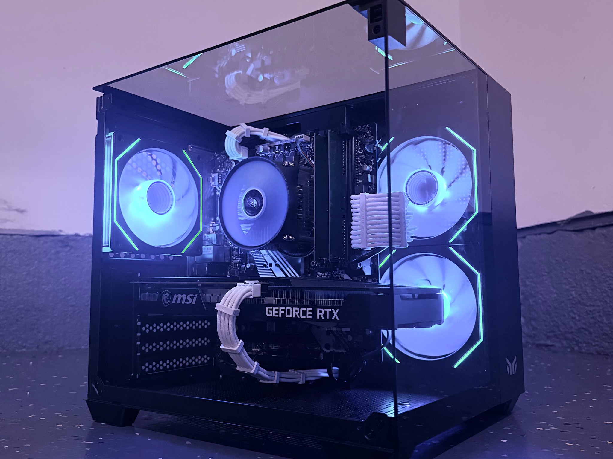 ❄️"Lunar Frost "❄️| 1080p Gaming | RTX 3060 12GB | i7 9700F | 16B Ram | 1.5TB Storage