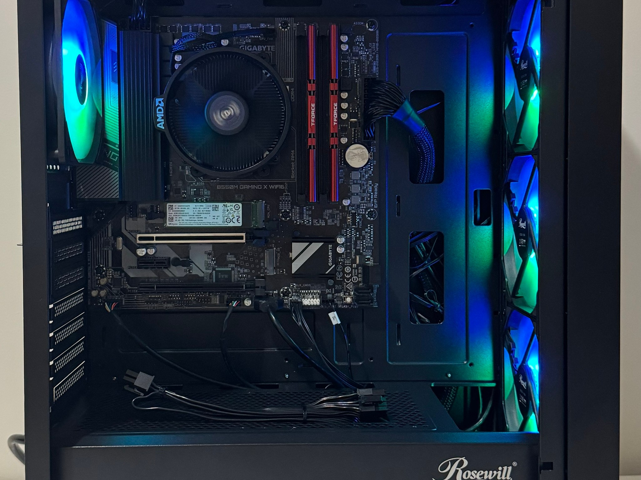 AMD Ryzen 5 5600G Gaming PC Radeon Vega 7 Graphics GIGABYTE B550M GAMING X WIFI6
