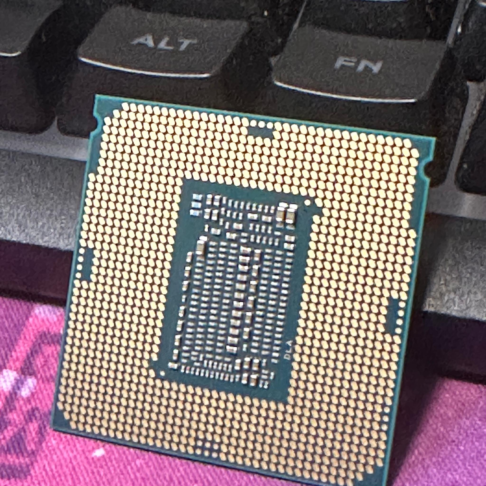 Intel Core i9-9900K CPU LGA 1151 8 Cores 16 Threads 3.6GHz Processors Desktop