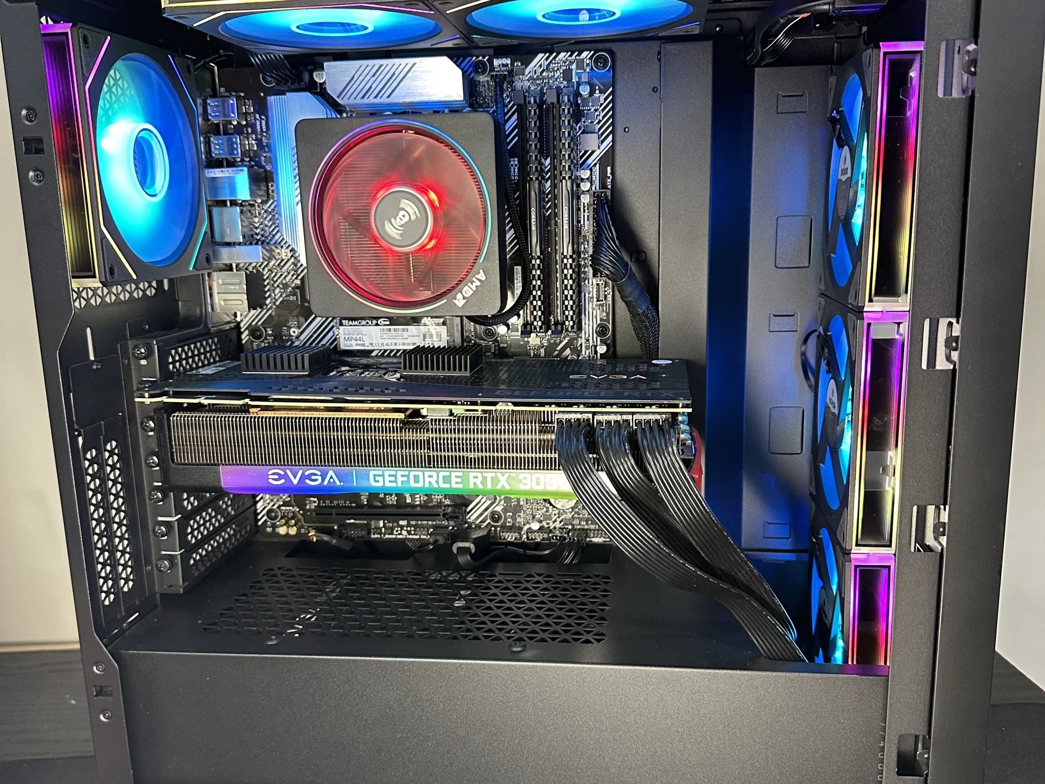 RTX 3090 Gaming PC - 64 Gb RAM - 1 Tb M.2 Nvme - Ryzen 9 3900x CPU