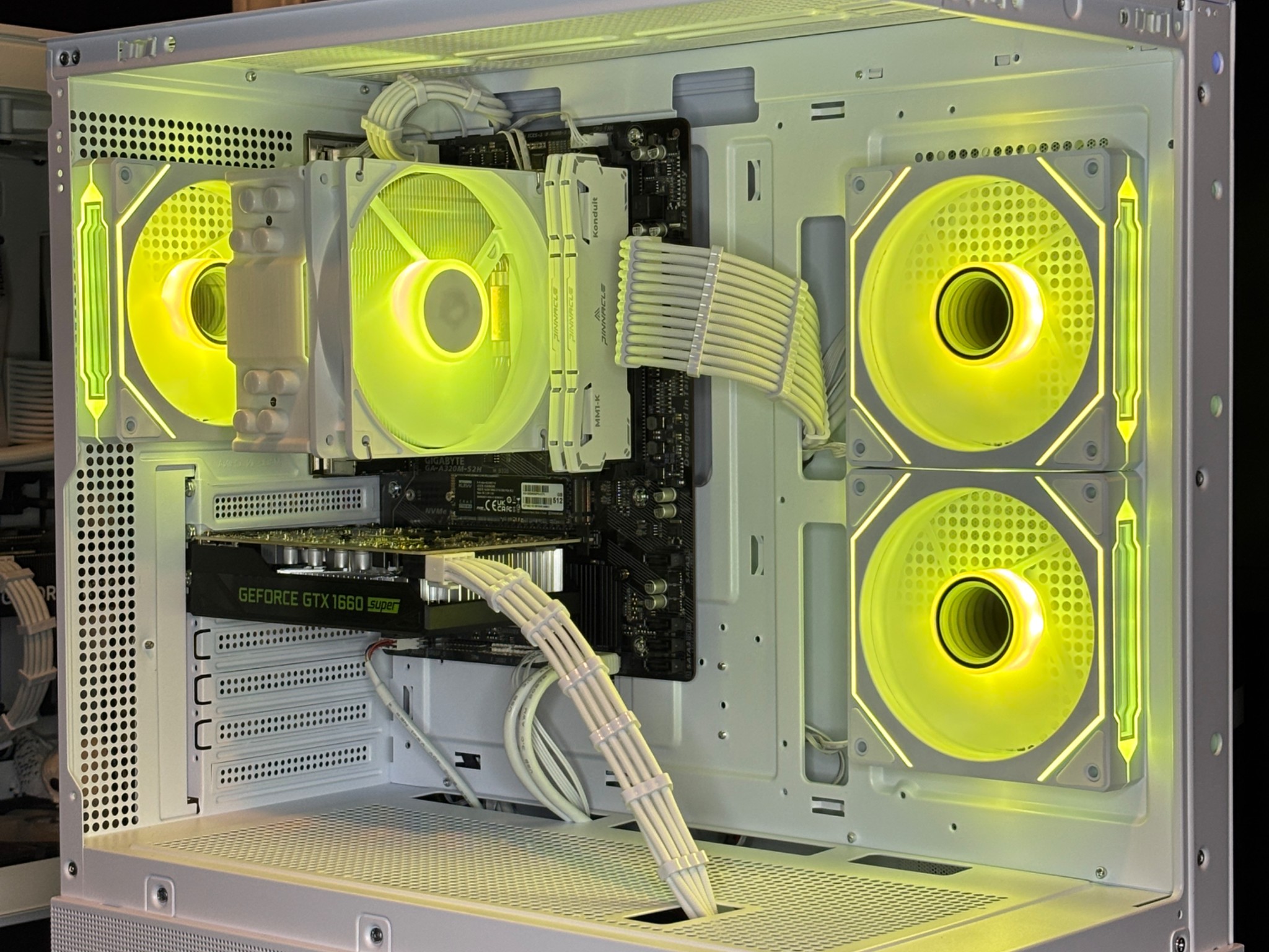 GAMING PC ! Ryzen 5 / GTX 1660 SUPER / 16GB RAM