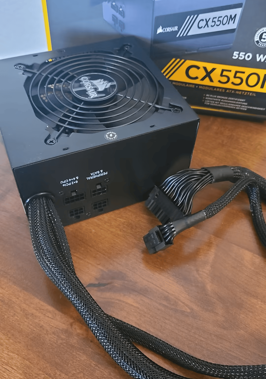 Corsair CX550M 80 plus bronze ATX semi-modular CXM series Power Supply