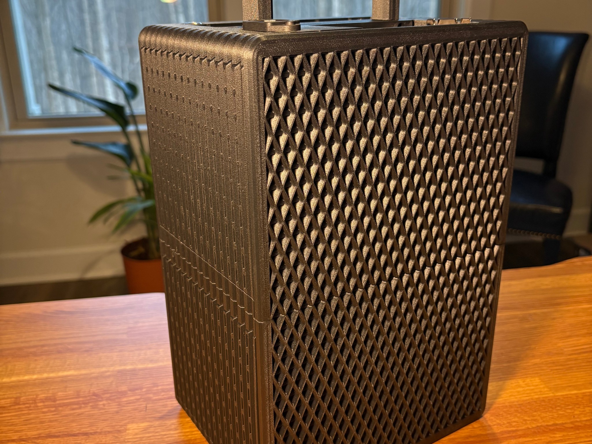 The UCBC – Ultra Compact Backpack Computer (Custom Carbon Fiber Case) | RTX 4060 Ti | 64GB RAM