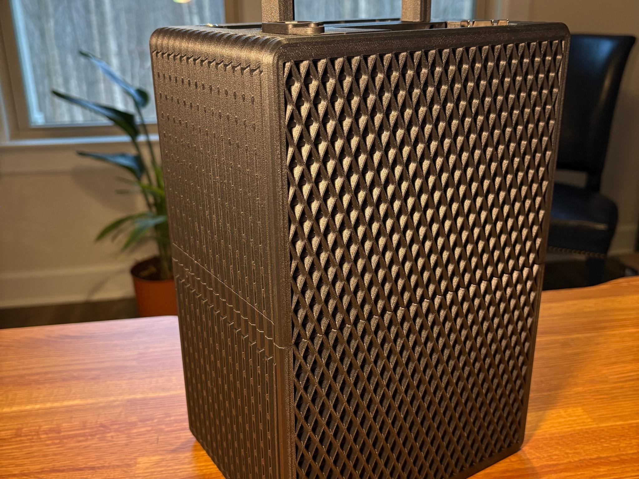The UCBC – Ultra Compact Backpack Computer (Custom Carbon Fiber Case) | RTX 4060 Ti | 64GB RAM