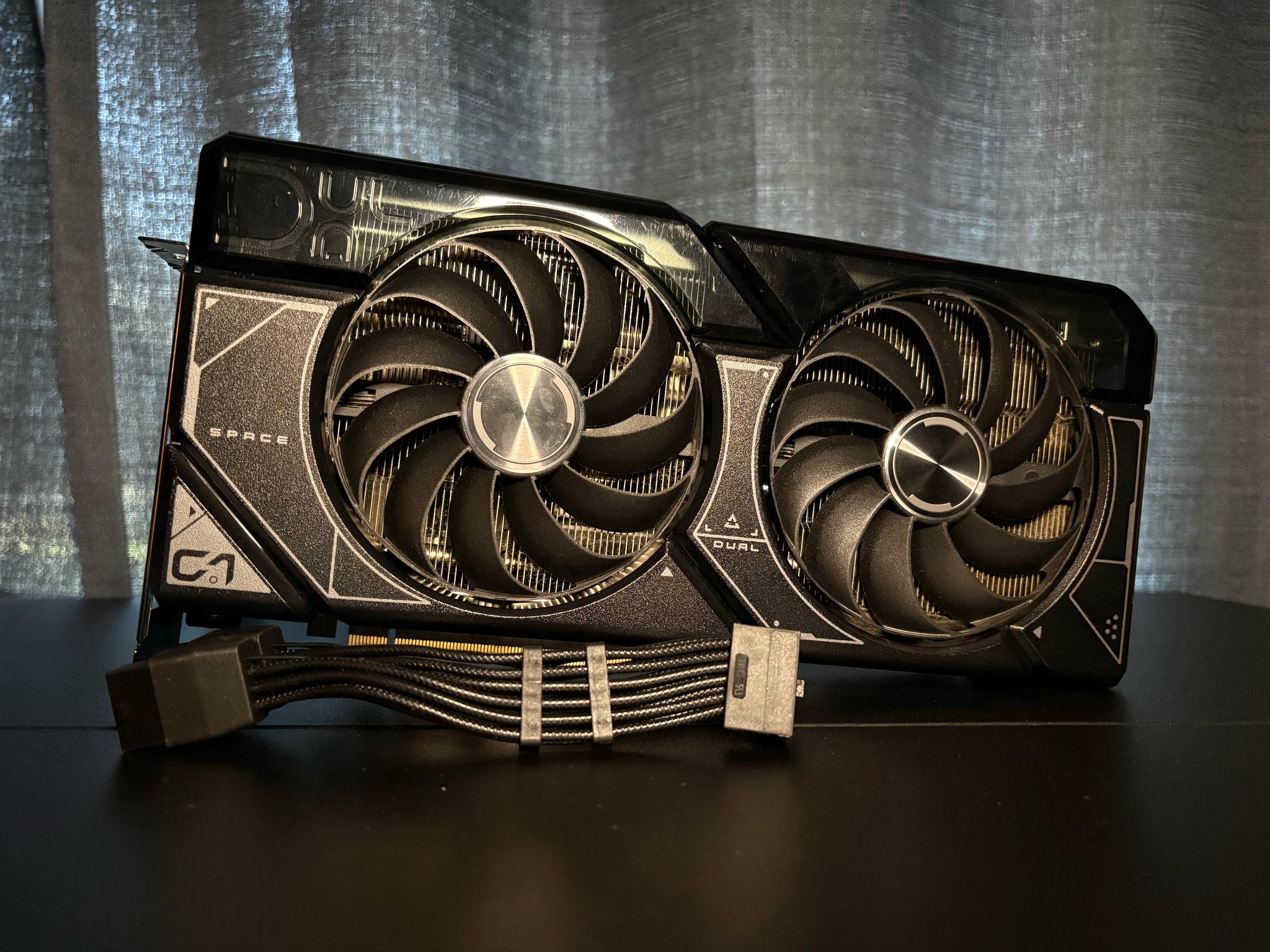 ASUS DUAL OC GeForce RTX 4070 Ti SUPER - Image 1