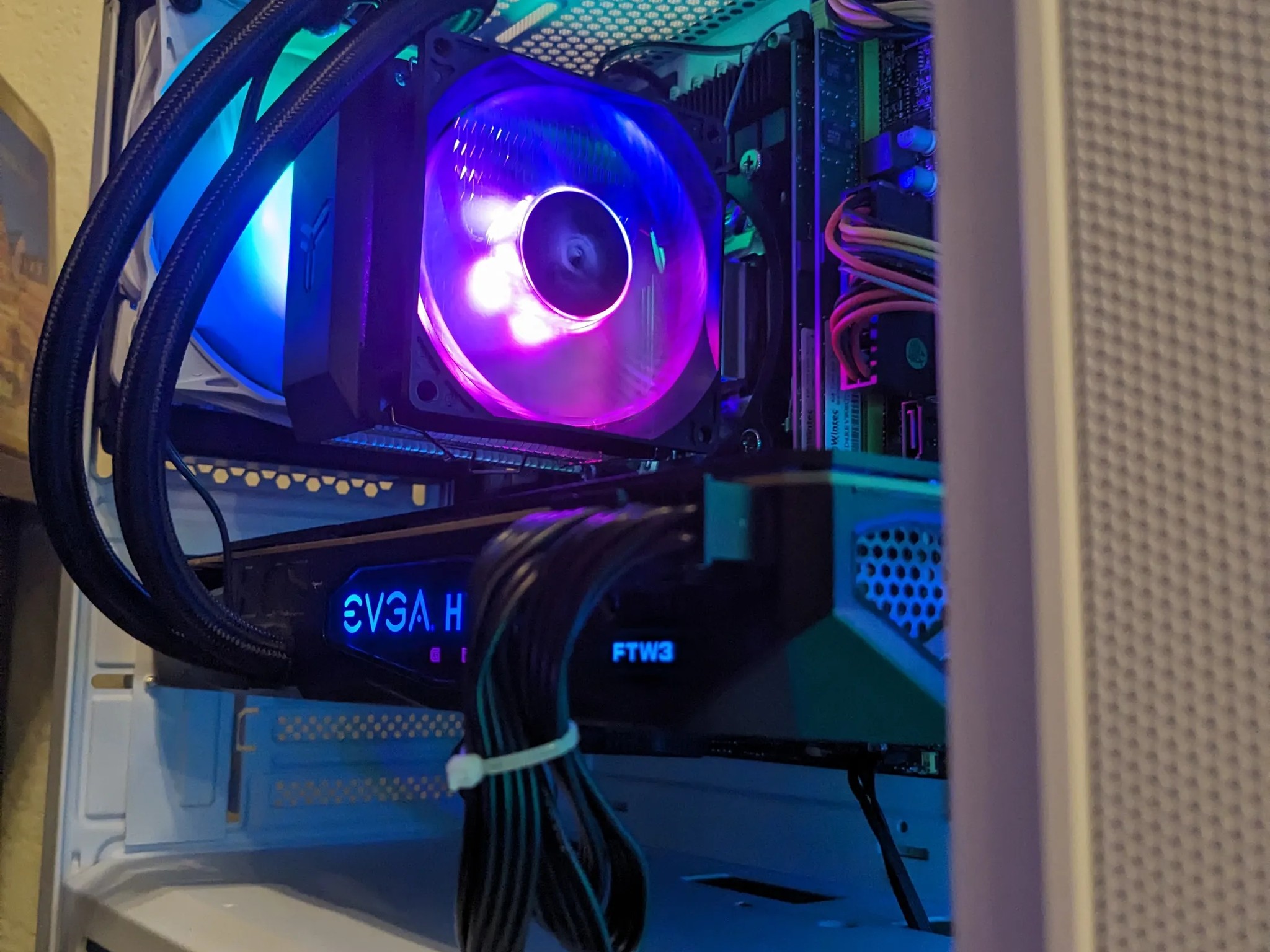 FREE SHIP|| 12 Core Xeon CPU, GTX 1080 TI 11GB, 32GB RAM, 1TB NVMe SSD, Win10, WiFi, RGB