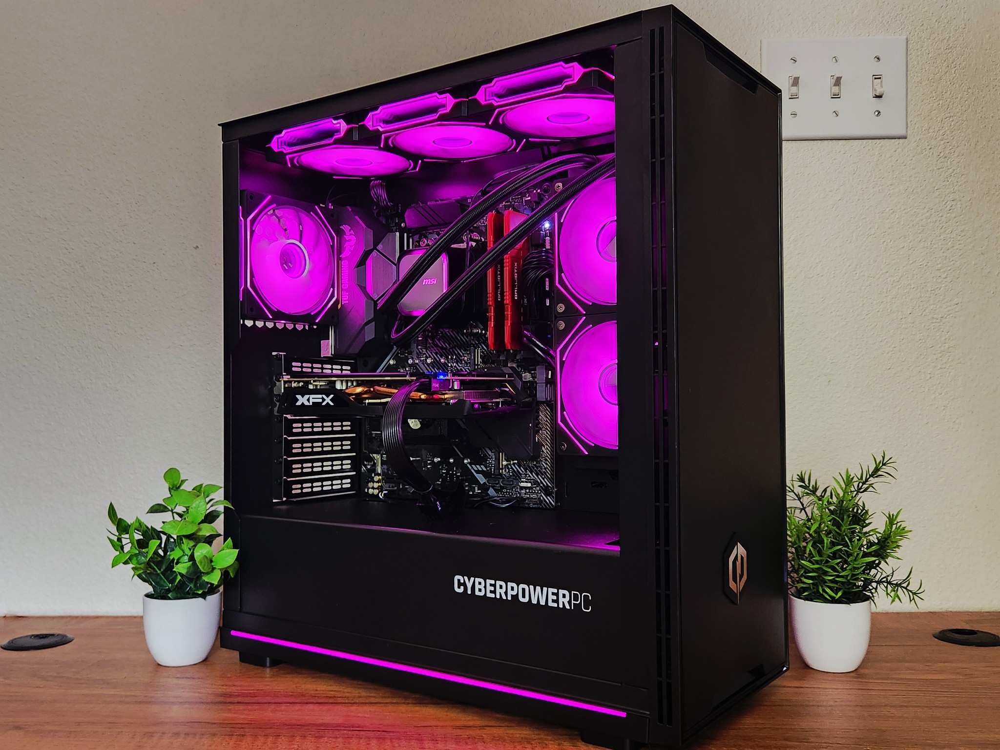 RX 570 8GB | Ryzen 5 2600 | 16GB RAM | 500GB SSD | WiFi + BT | WINDOWS 11 Pro