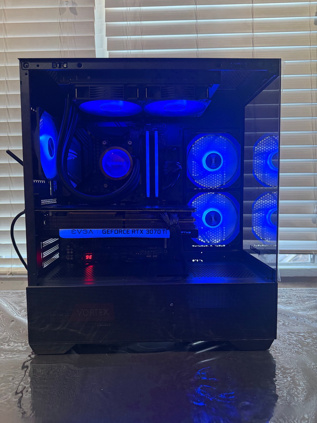 Gaming PC: Ryzen 7 5800X, RTX 3070 TI 8 GB, 32 GB DDR4, 1 TB SSD