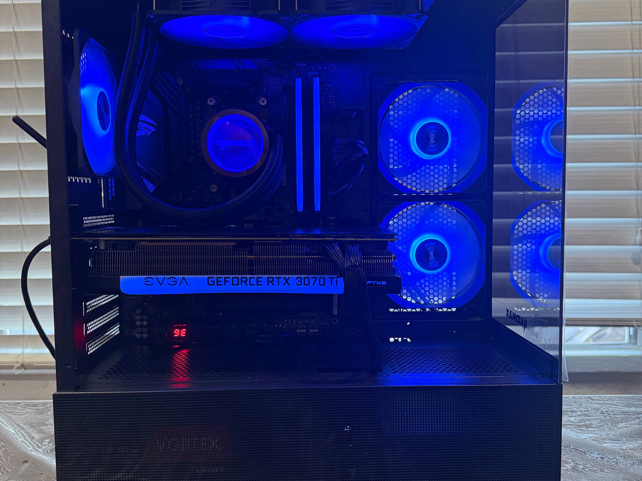 Gaming PC: Ryzen 7 5800X, RTX 3070 TI 8 GB, 32 GB DDR4, 1 TB SSD, Windows 11 activated, WIFI & BT