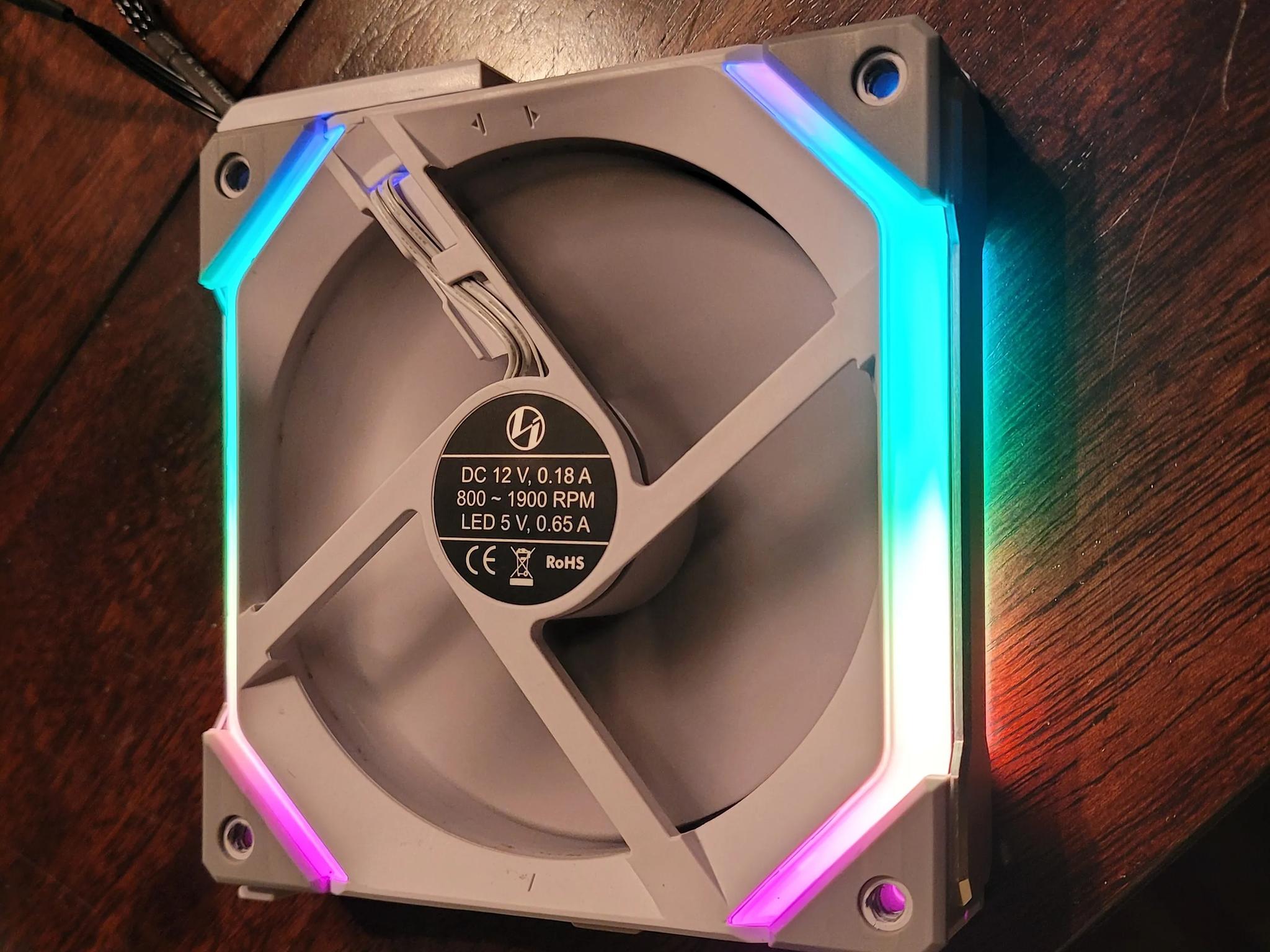 Lian Li UNI Fan SL120 (1-pack) (120mm)