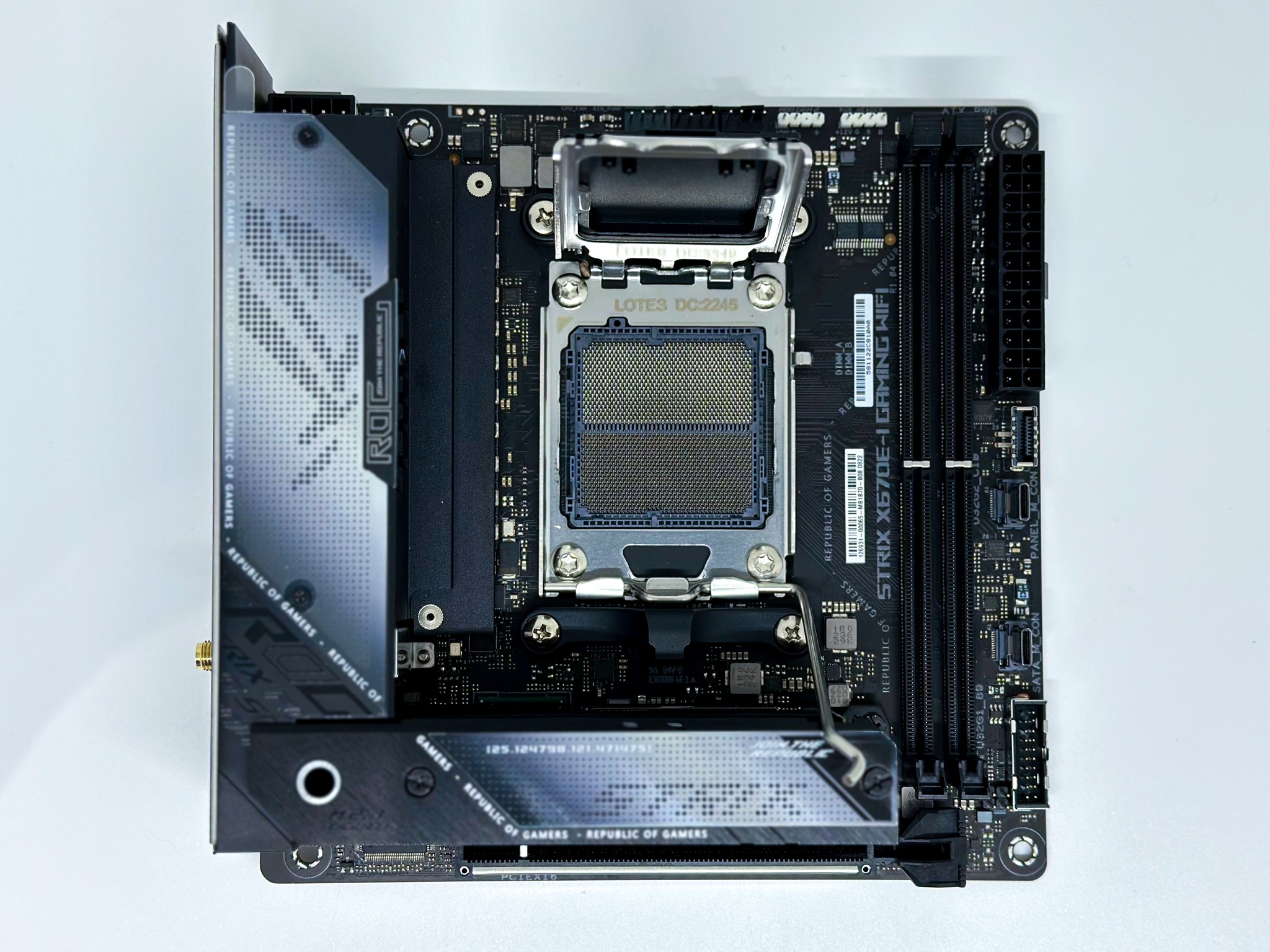 Brand New Asus ROG STRIX X670E-I Gaming WIFI AM5 Mini-ITX Motherboard