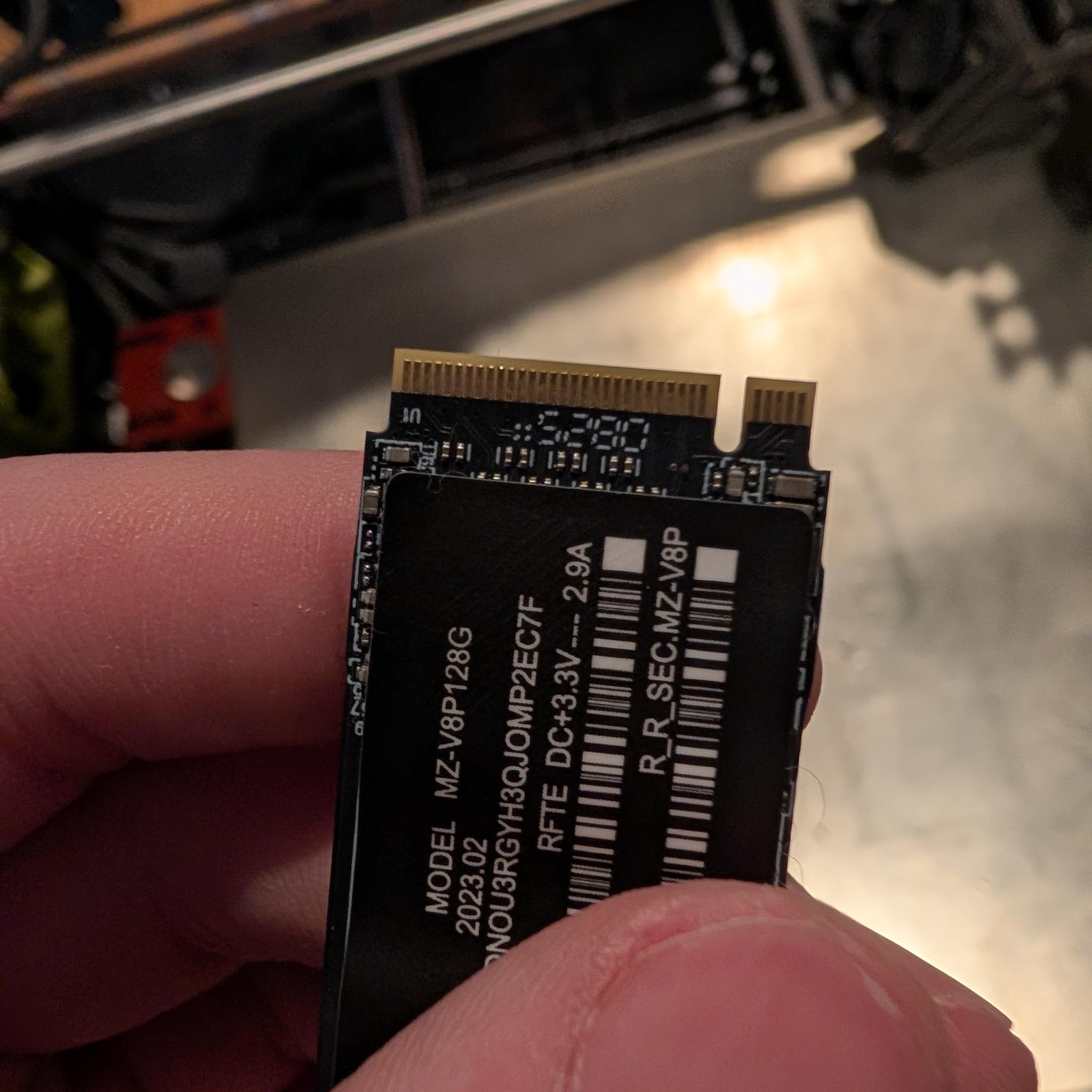 128 GB NVME SSD