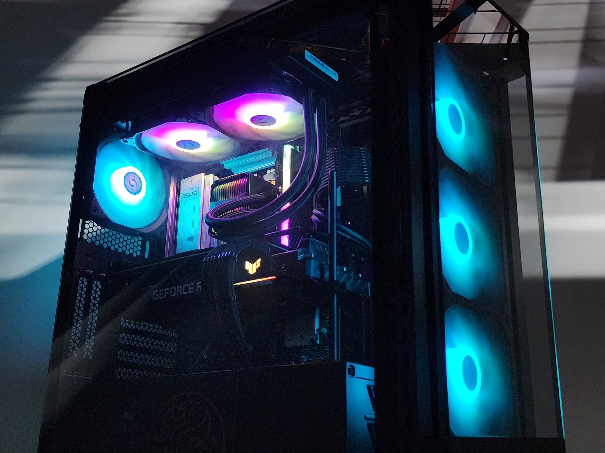 Gaming PC Ryzen 7 7700X 16GB RAM 1TB SSD RTX 3070 8GB Windows 11 Computer