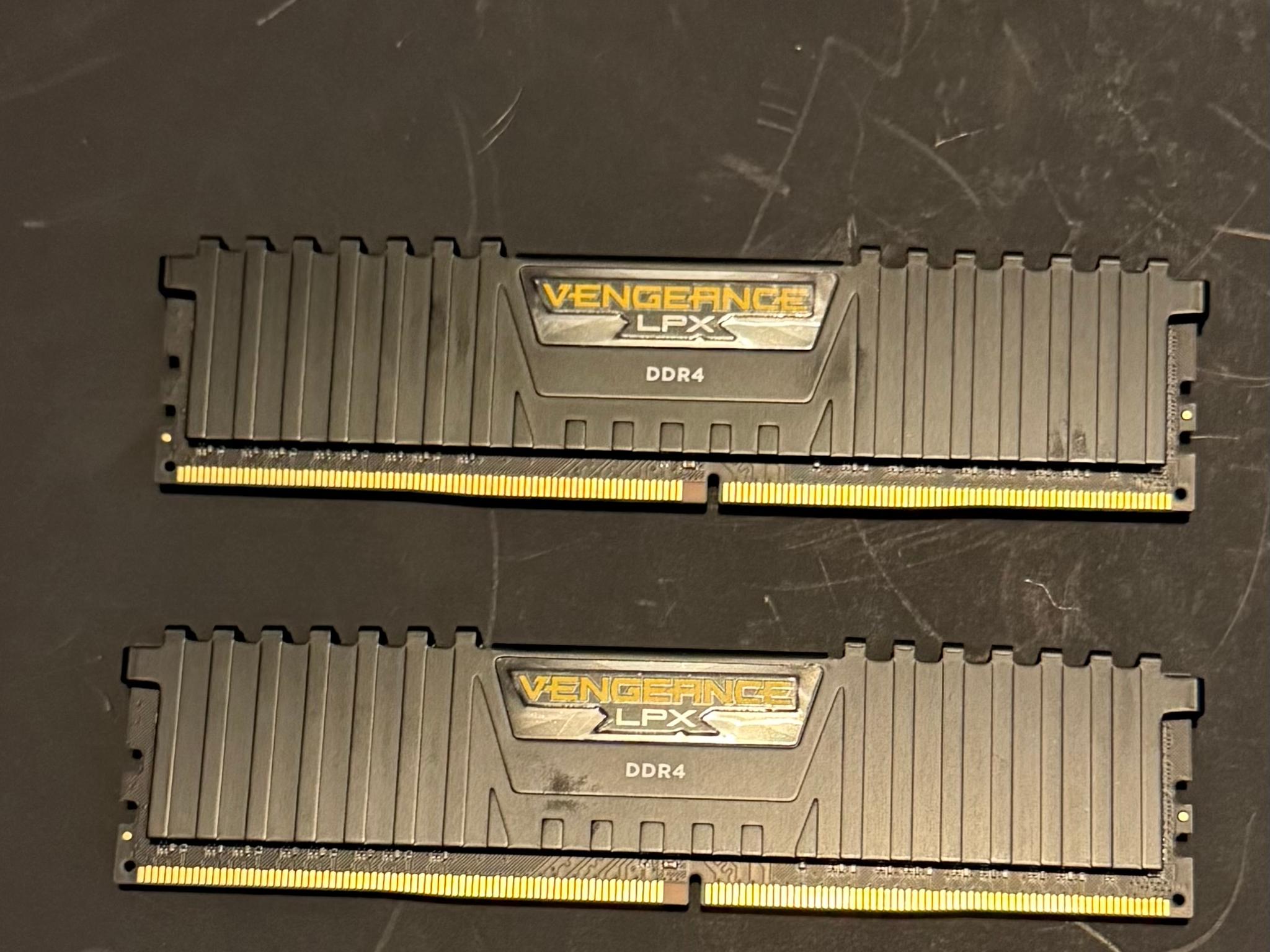 Corsair Vengeance LPX 16GB DDR4-3600 (2x8GB)