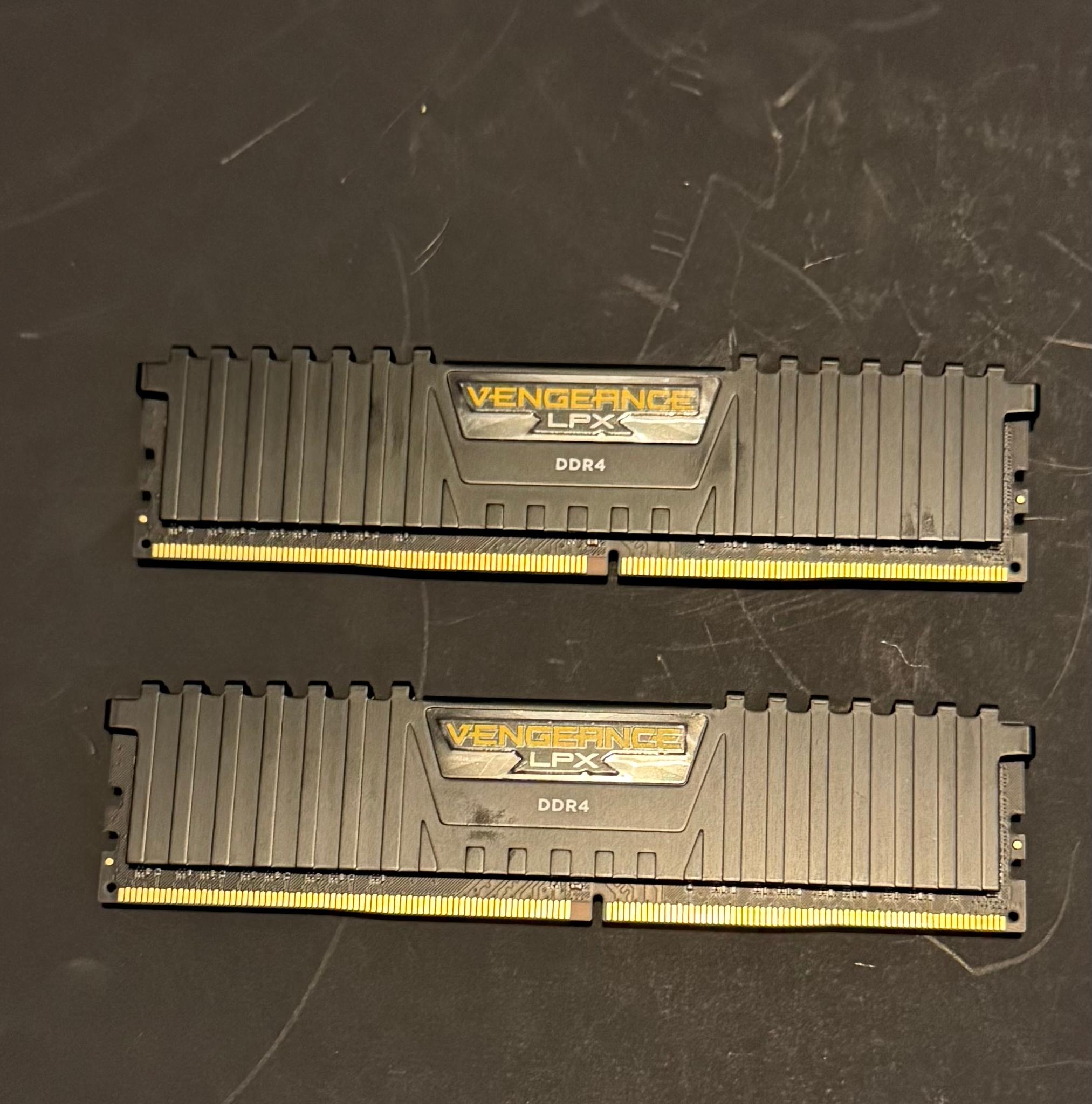 Corsair Vengeance LPX 16GB DDR4-3600 (2x8GB)
