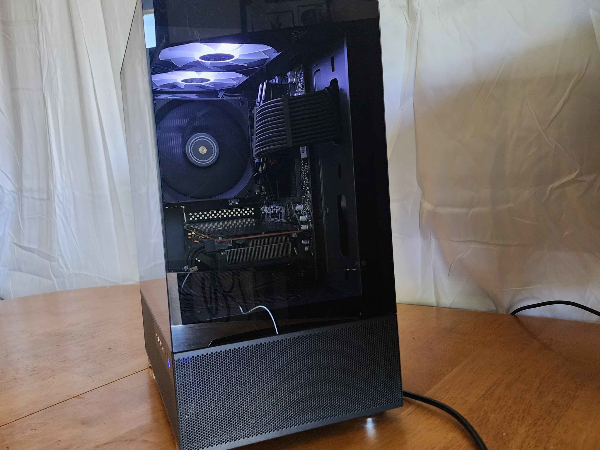 Obsidian core 🌑💻 | Ryzen 5600x | Radeon 6700xt | 32gb | 1tb NVME | 850w | WIFI Included!