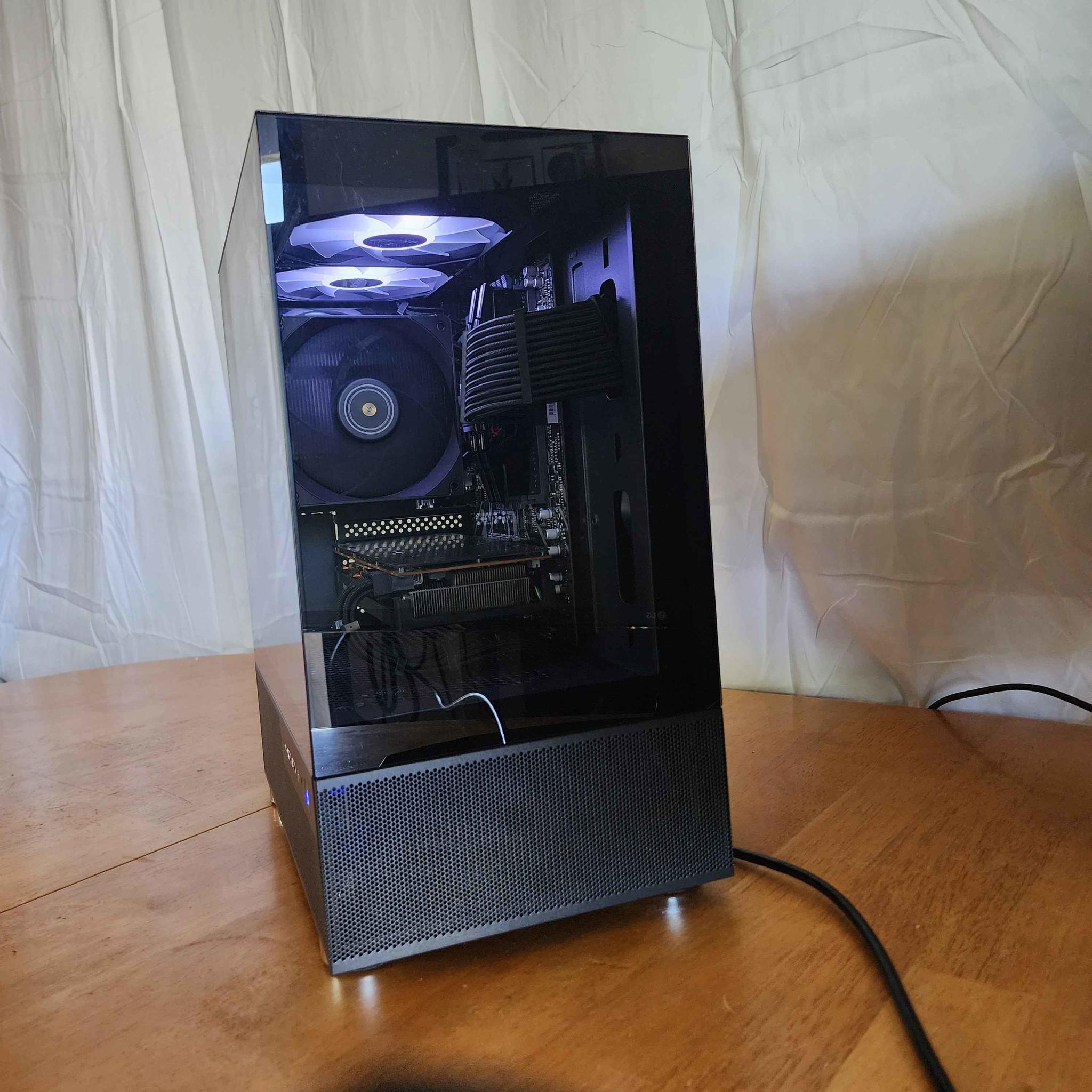 Obsidian core 🌑💻 | Ryzen 5600x | Radeon 6700xt | 32gb | 1tb NVME | 850w | WIFI Included!