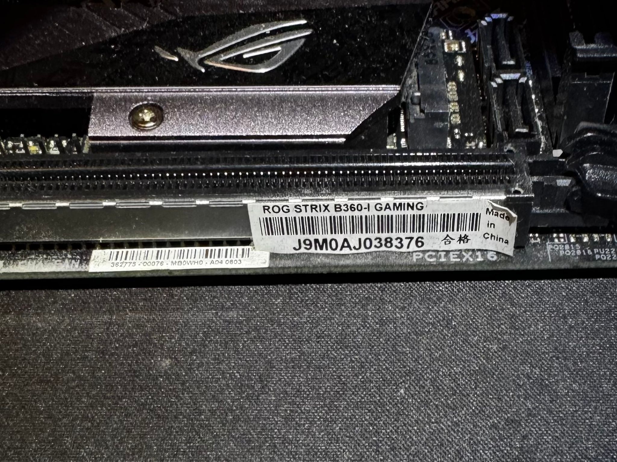 ASUS ROG STRIX B360-I GAMING Motherboard LGA 1151 DDR4 Mini-ITX