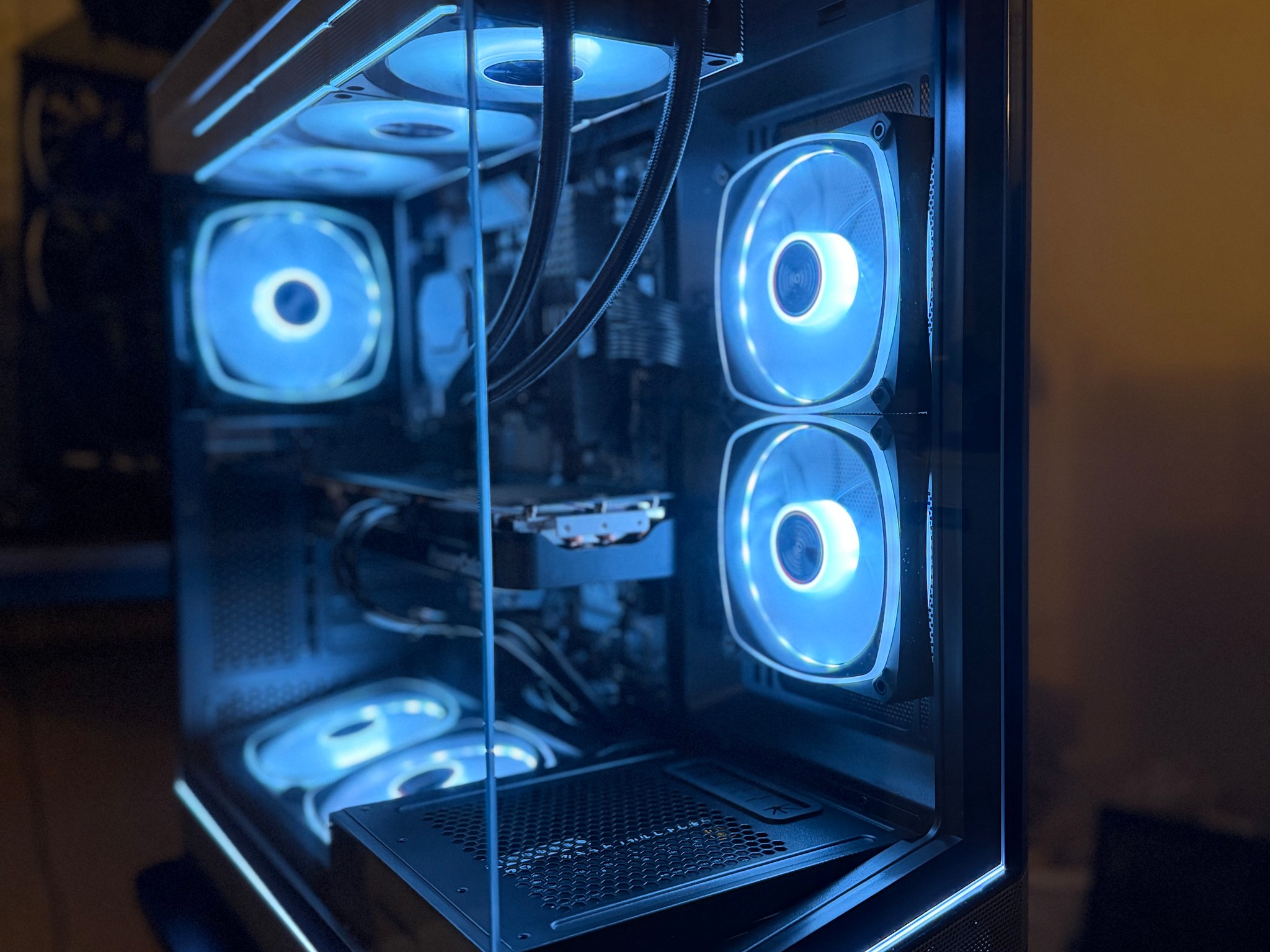 ❄️ GLACIER | RX 9070 GRE 12GB • Ryzen 7 5800X • 32GB • WiFi 6 • 360mm AIO