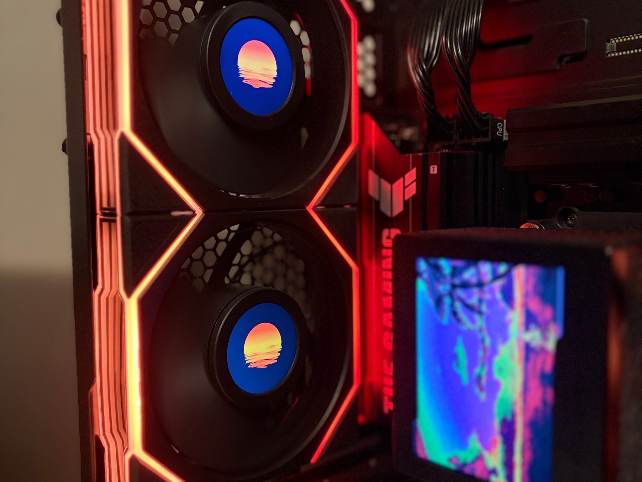 High‑End Gaming PC – RTX 5080 / 7950X / LCD Fans