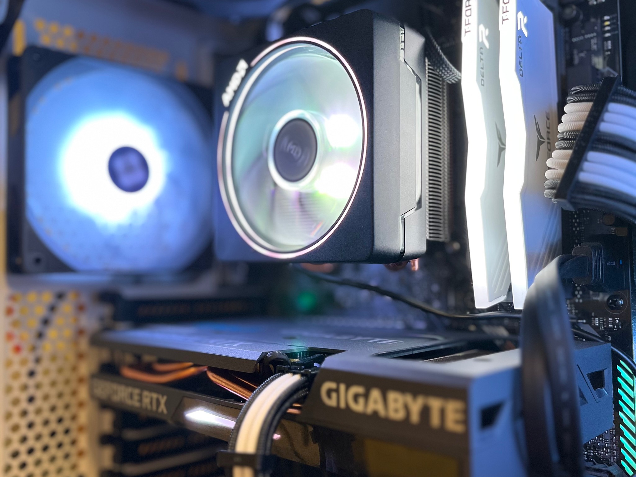 AMD Ryzen 5 3600 | RTX 3060 TI | 1TB SSD | 16gb RAM