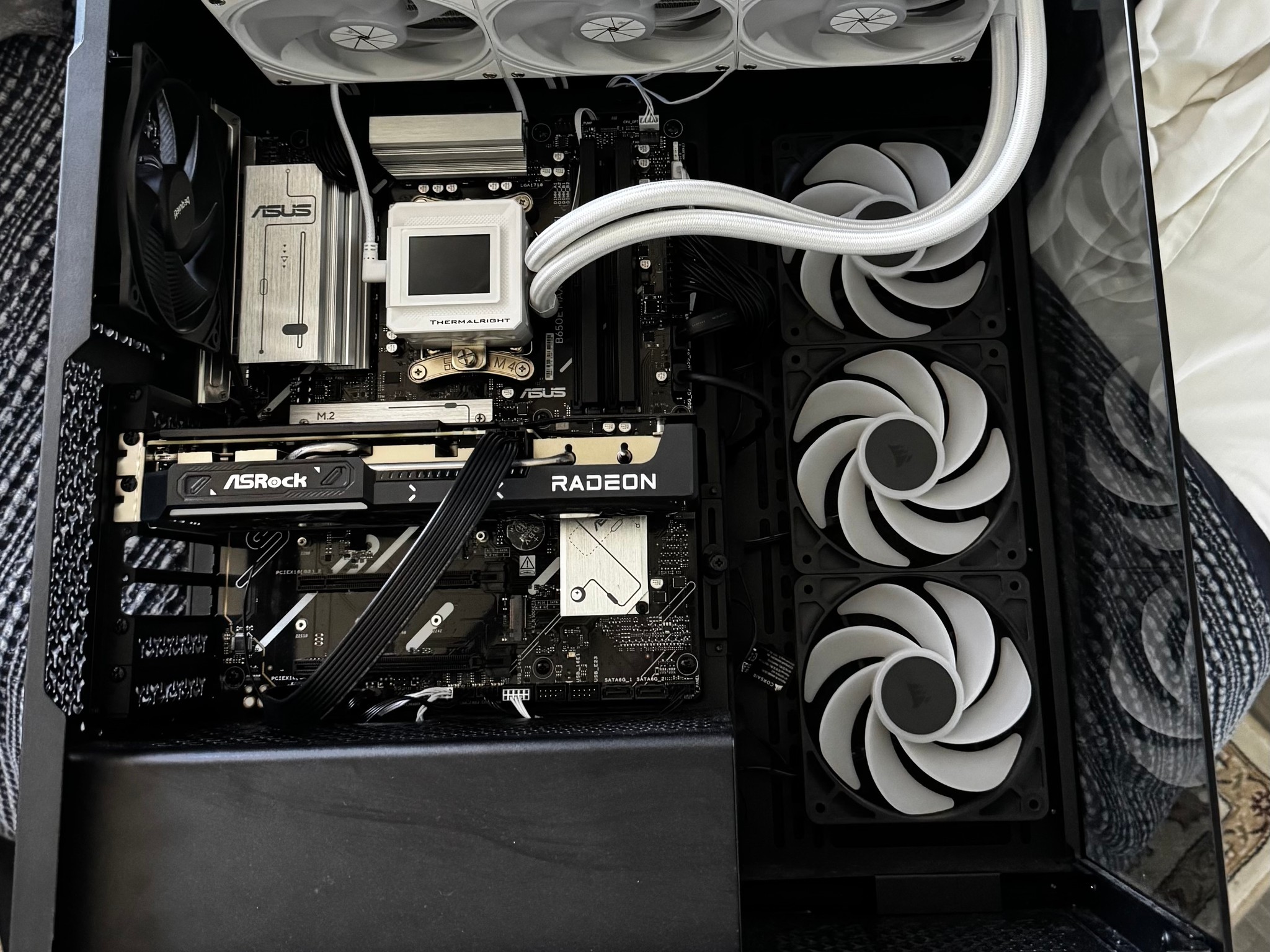 Radeon RX 9060 XT 16GB Custom Gaming PC - Ryzen 5 7600X, 16GB RAM, 512GB SSD