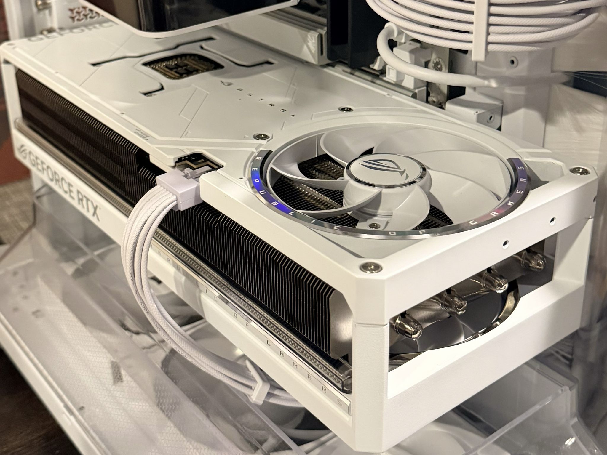 ASUS ROG Strix GeForce RTX 5090 Astral