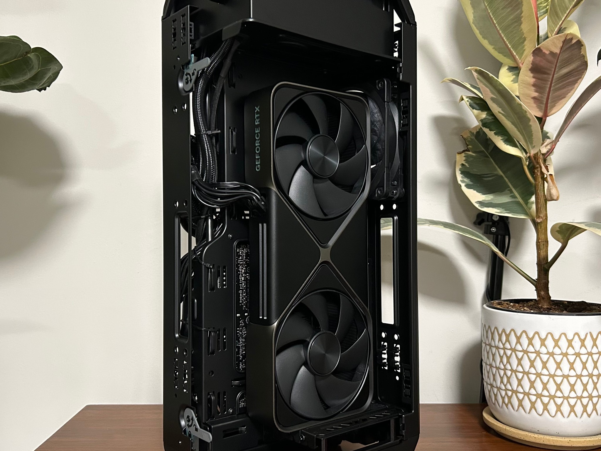 RTX 5080 | Ryzen 7 9800X3D | 32GB DDR5-6000 | 2TB Gen4 NVMe | NCORE 100 MAX | 850W Gold