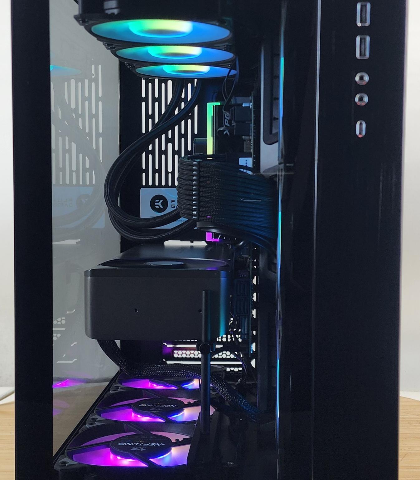 Gaming PC Ryzen 9 7950X 32GB RAM 1TB SSD RTX 4070 Ti SUPER 16GB Win11 Computer