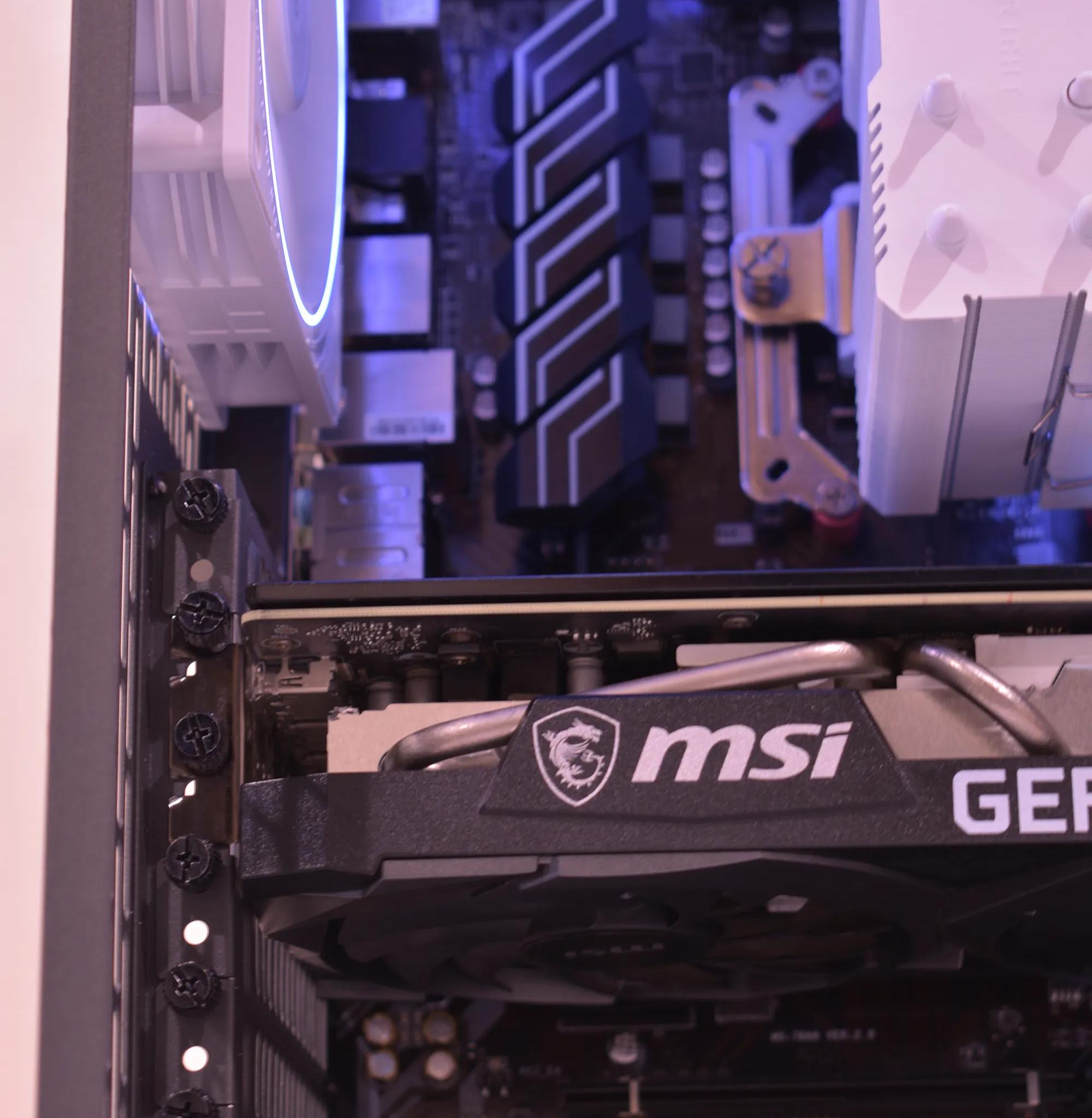 🌲Fractal North🌲 Ryzen 5 5600 | RTX 3070 8GB | 32GB Ram DDR4 | 1TB nVME SSD | Win11 Pro+Wifi+RGB