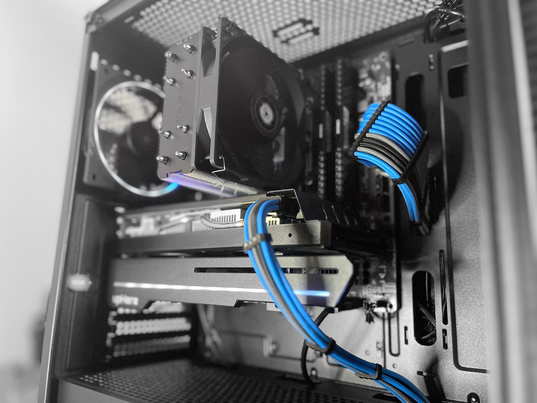 Black/Blue Gaming PC(RX 580 8GB +  RYZEN 3 1200)