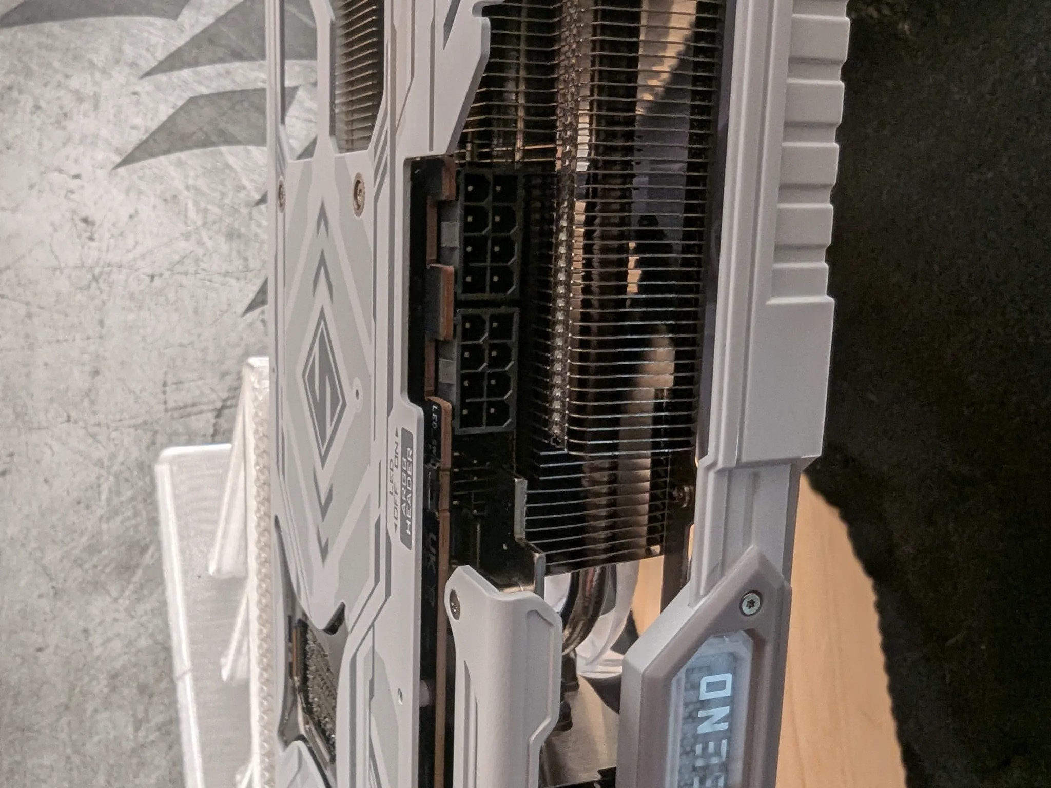 ⚪ ASRock RX 9070 XT Steel Legend – 16GB GDDR6 | White Triple-Fan RDNA 4 Beast 🧊