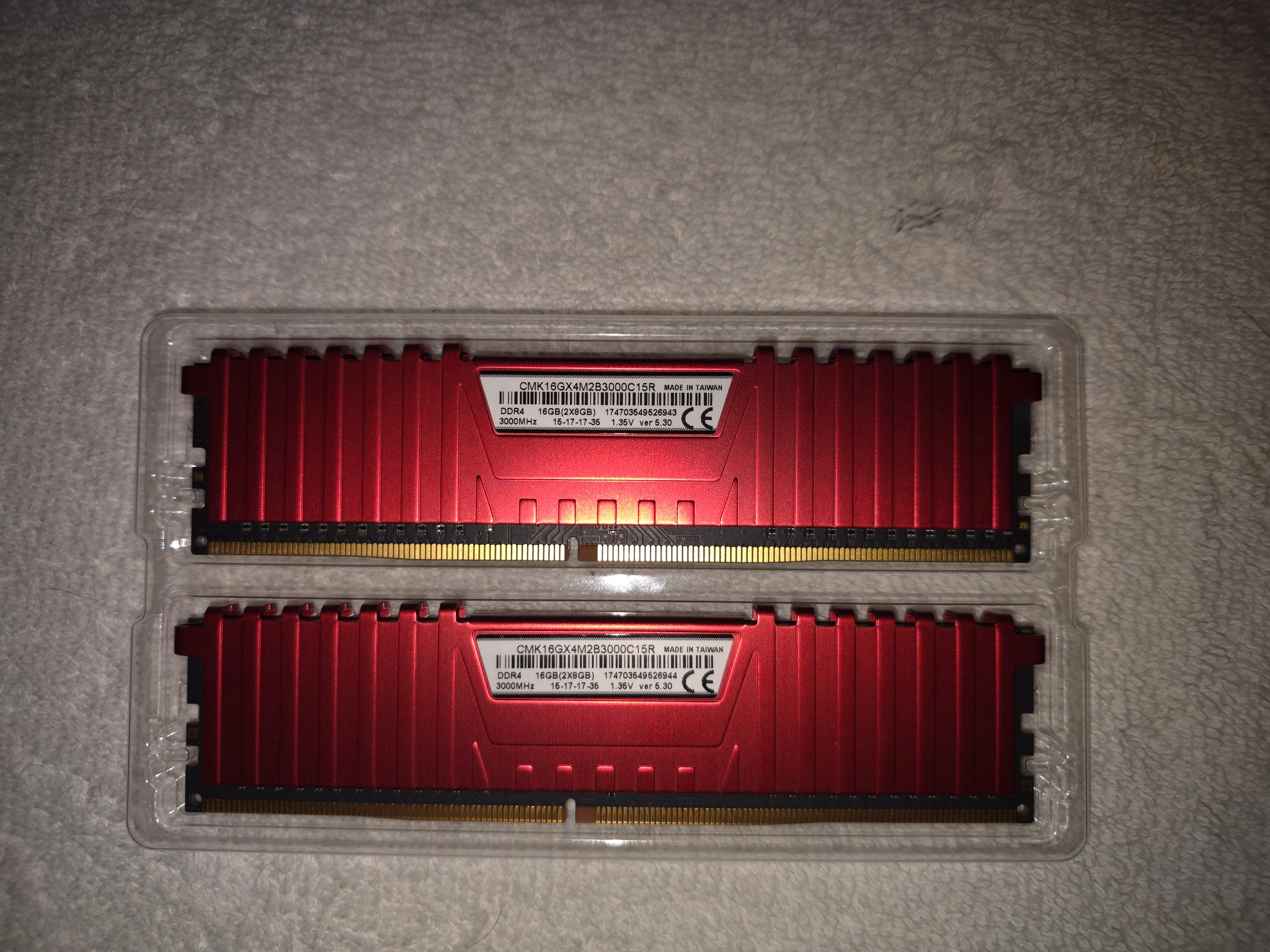 CORSAIR Vengeance LPX 16GB (2 x 8GB) DDR4 3000 (PC4 24000)