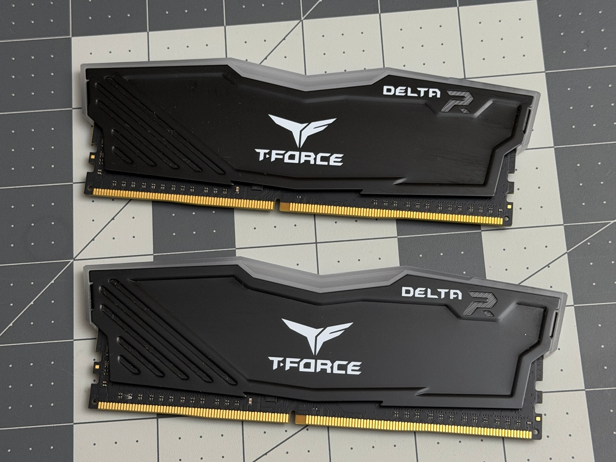 16GB DDR4 RAM