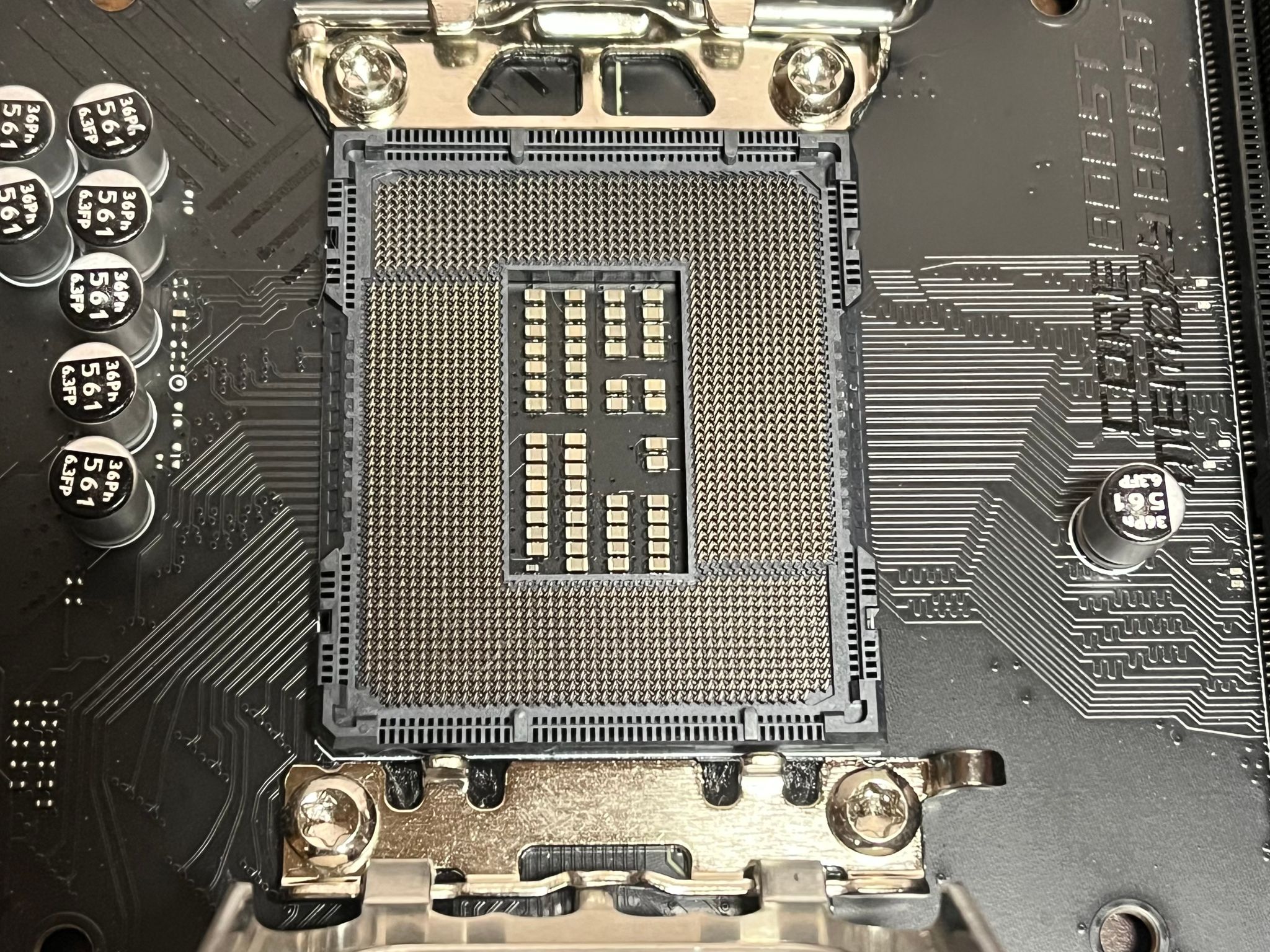I5-12400 | MSI Pro Z690-A Motherboard | 32GB DDR5