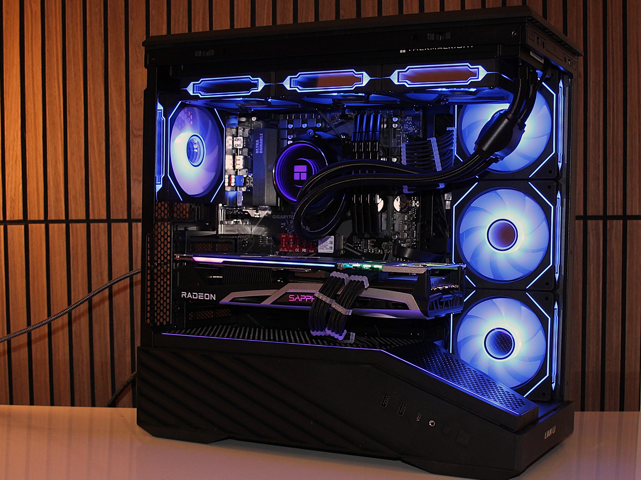 💻 RX 6900XT 16GB Lian LI Gaming PC 1440P💻| Ryzen 5 5600x | DDR4 | 32GB RAM | WiFi/BT | Windows 11