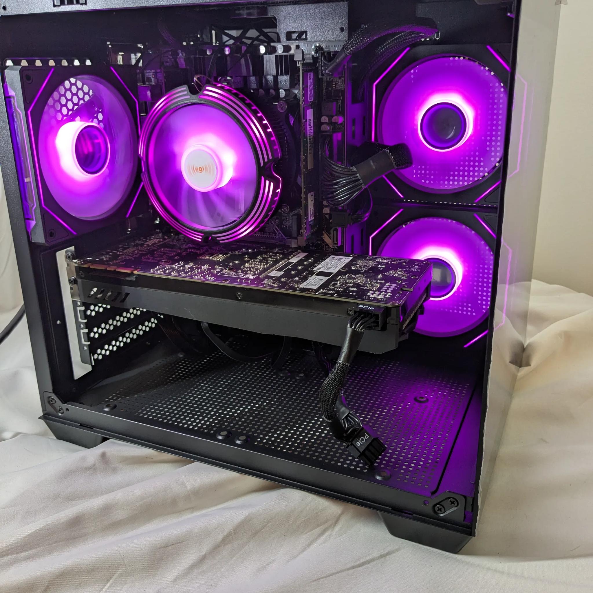 GTX 1080 | 14 cores 28 threads | 32 GB RAM | Windows 11 home