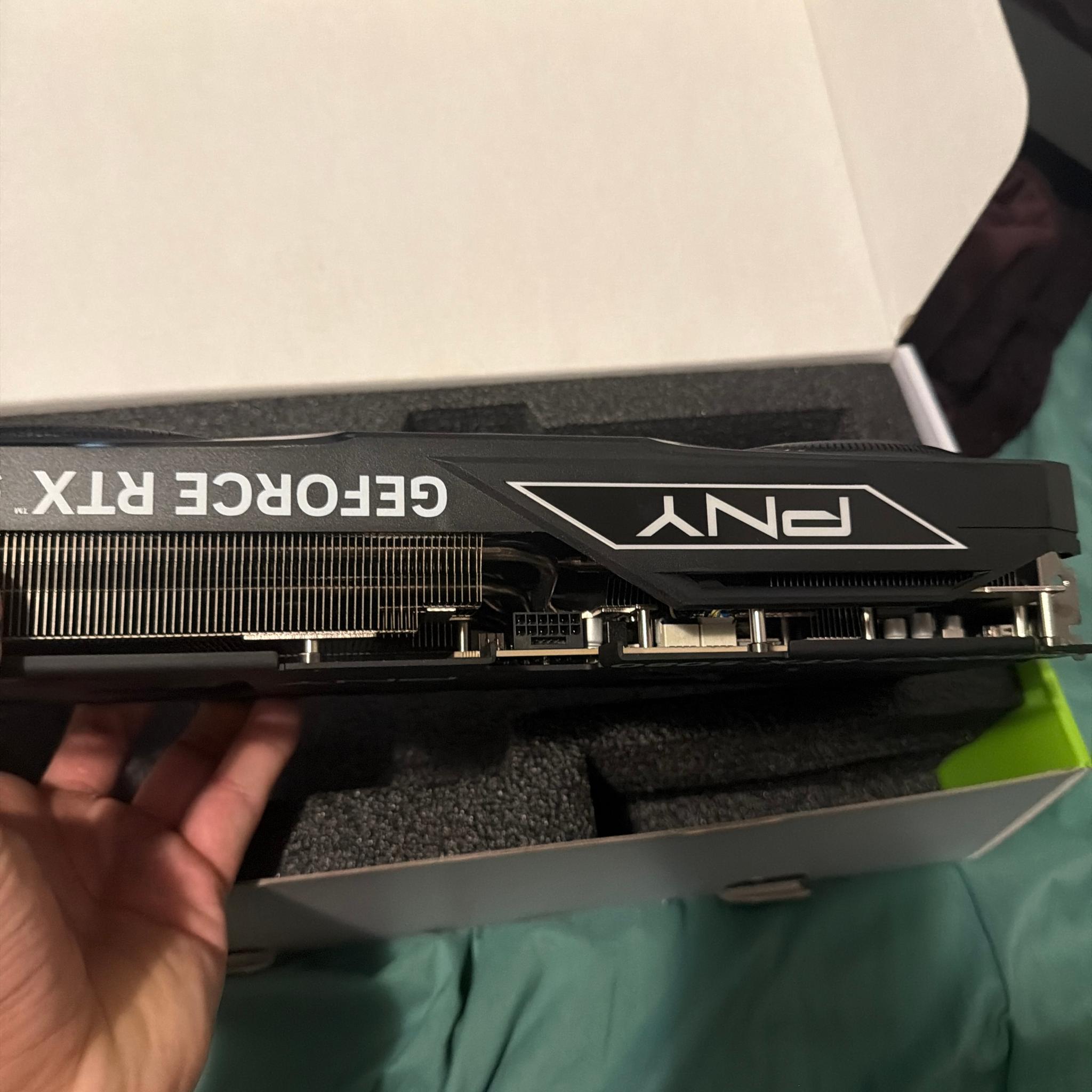 PNY GeForce RTX 5080 Overclocked Triple Fan