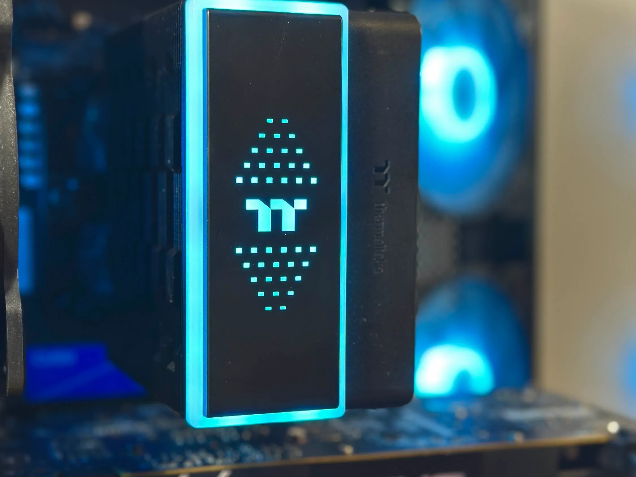 Ryzen 5 3500X | GTX 1070 8GB | 16GB RAM | 512GB SSD | WIFI & BT |Compact RGB Gaming PC