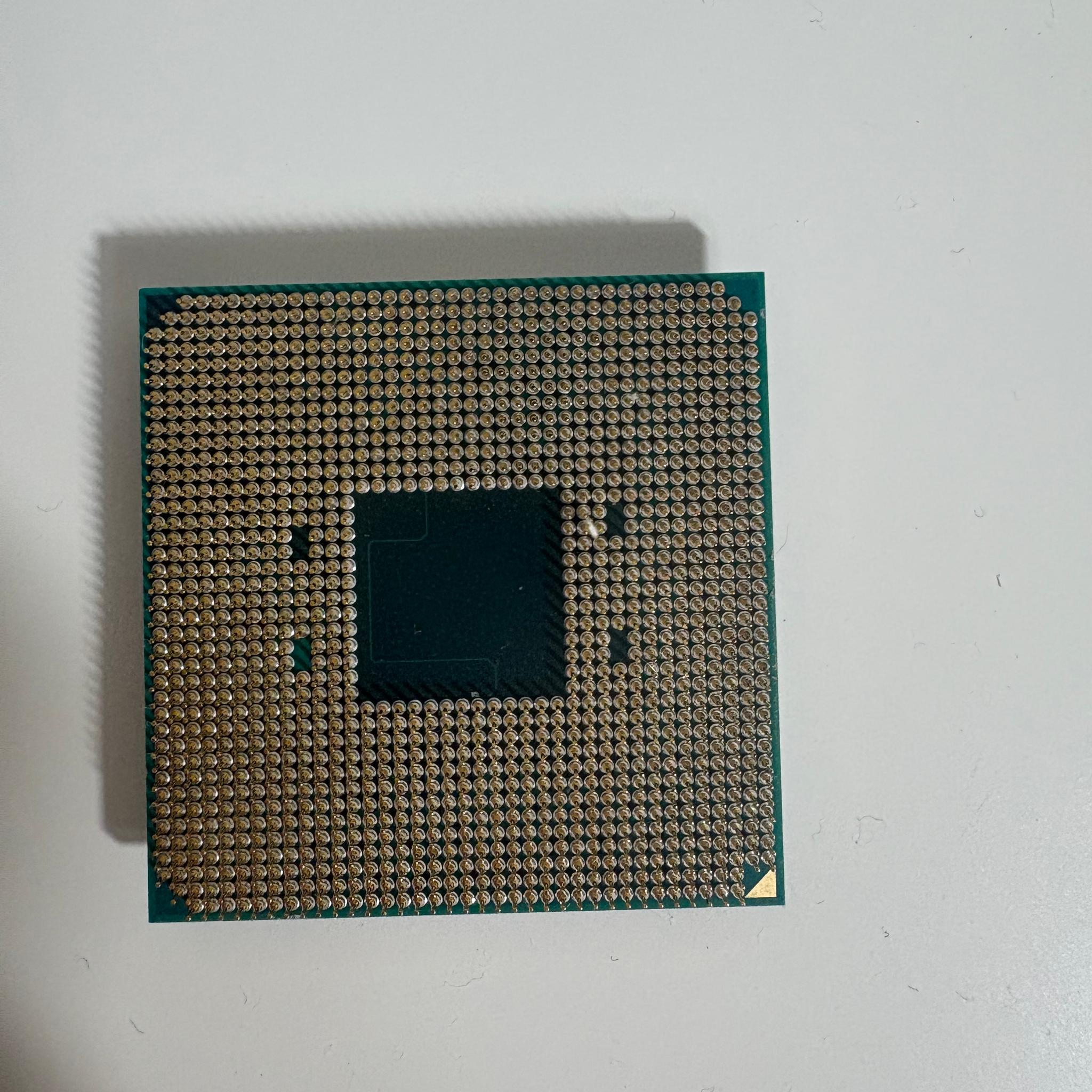 AMD Ryzen 5 2400G