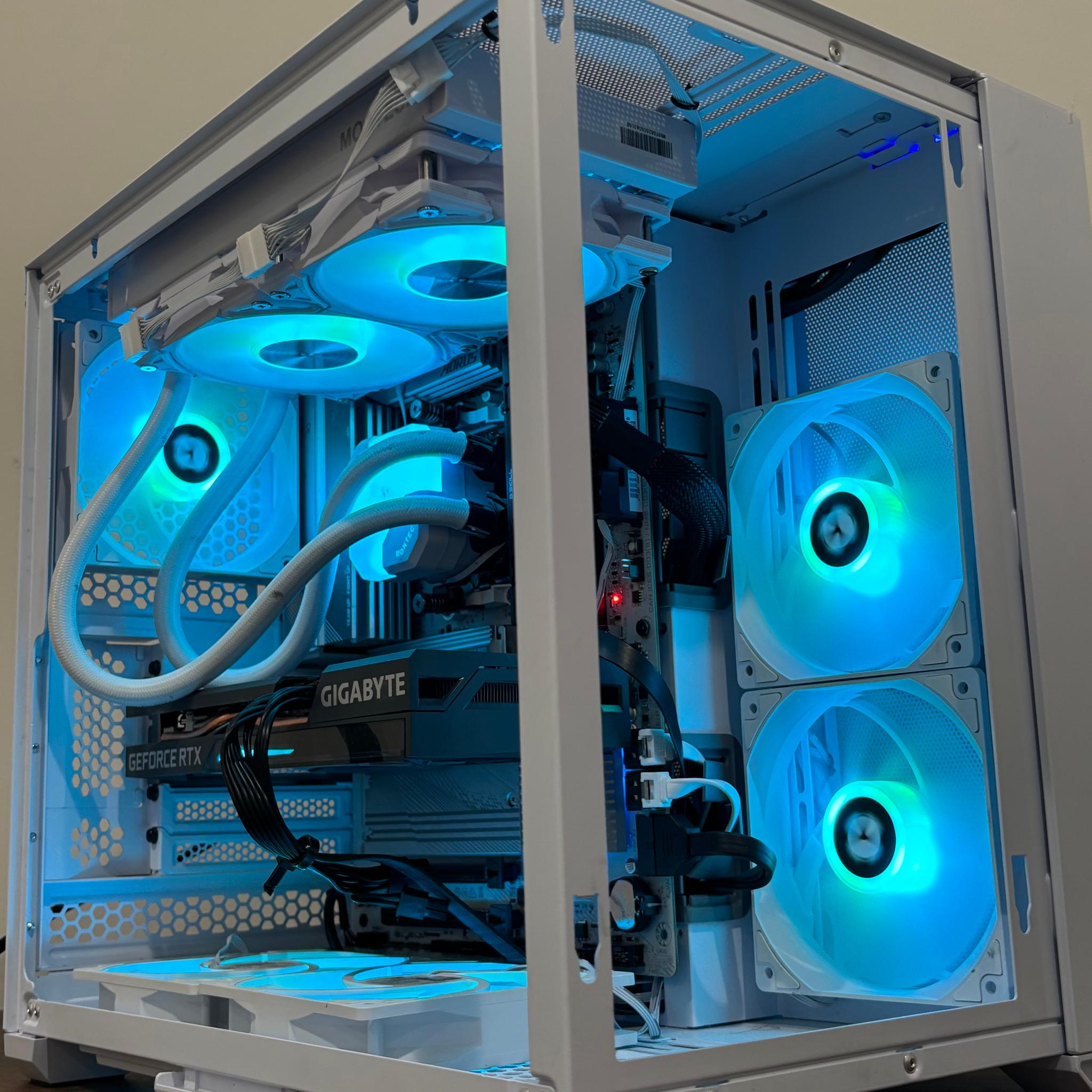 🤍 WHITE AM5 GAMING PC | Ryzen 7 9700X | RTX 3060 12GB | 32GB DDR5