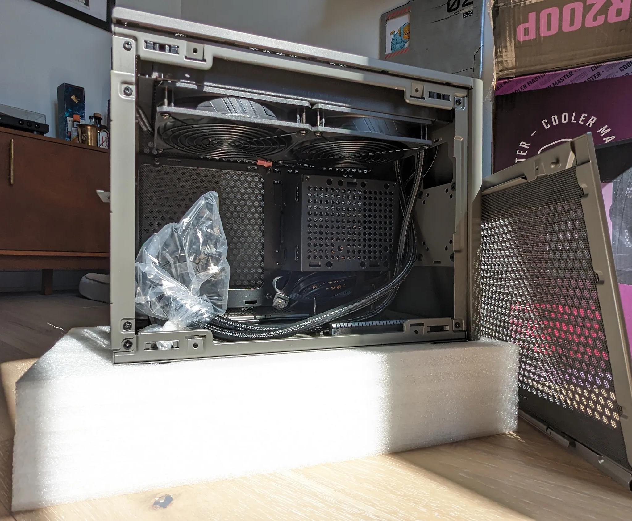 Cooler Master NR200P MAX