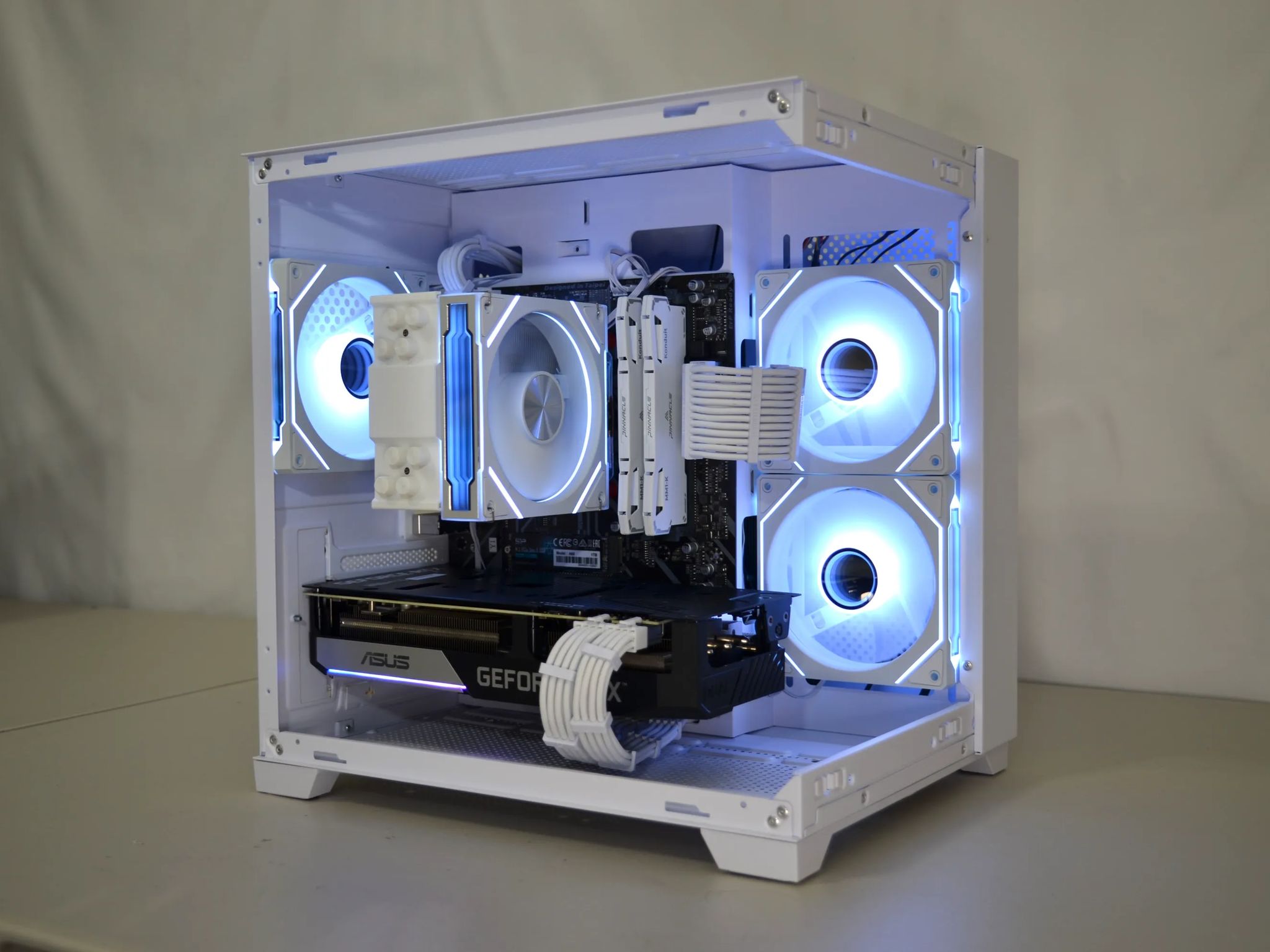 ⚪White Out V2⚪ - RTX 3070 | Ryzen 5 5600g | 32gb RAM | 1tb NVMe | Windows 11 FULLY activated