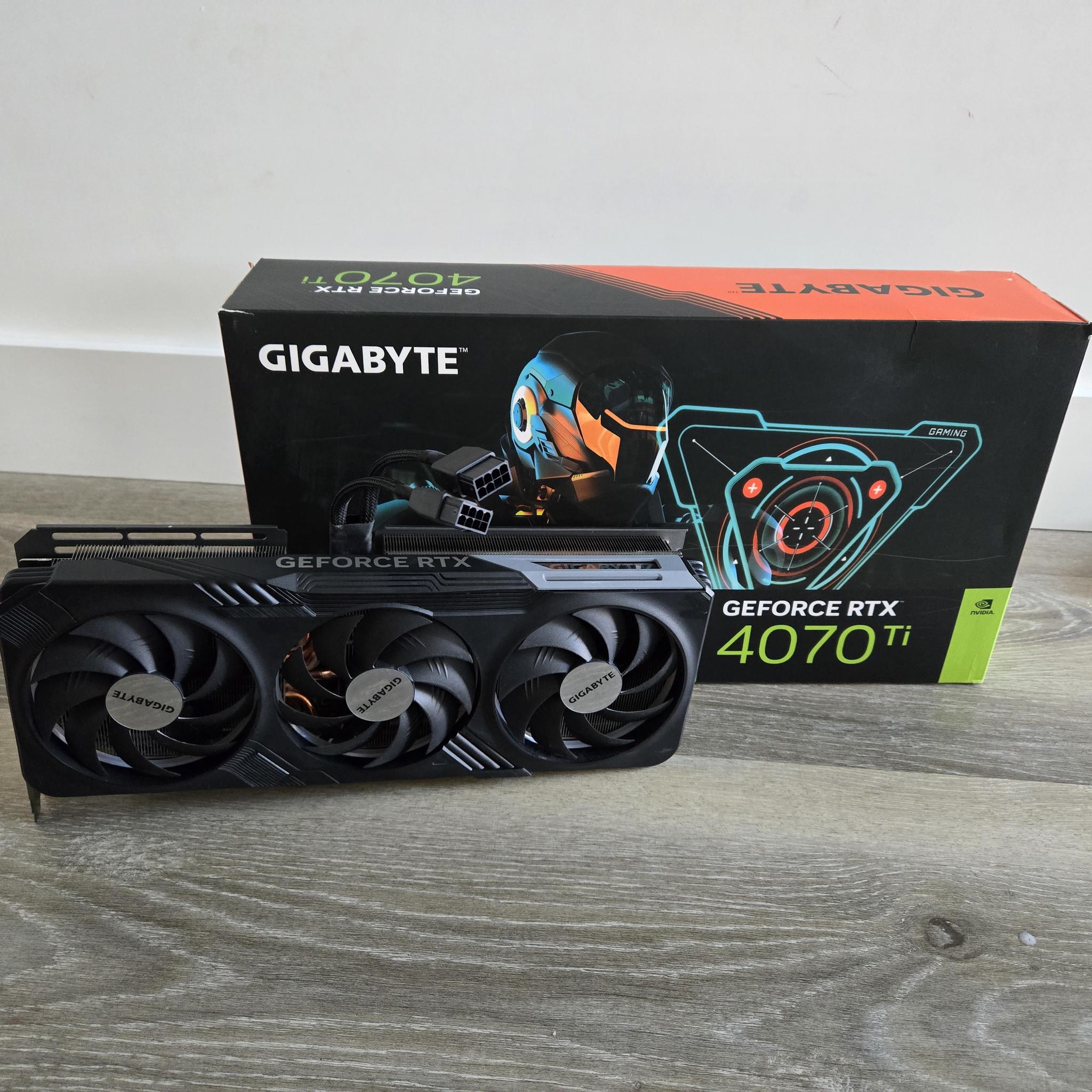 GIGABYTE GeForce RTX 4070 Ti GAMING OC 12GB