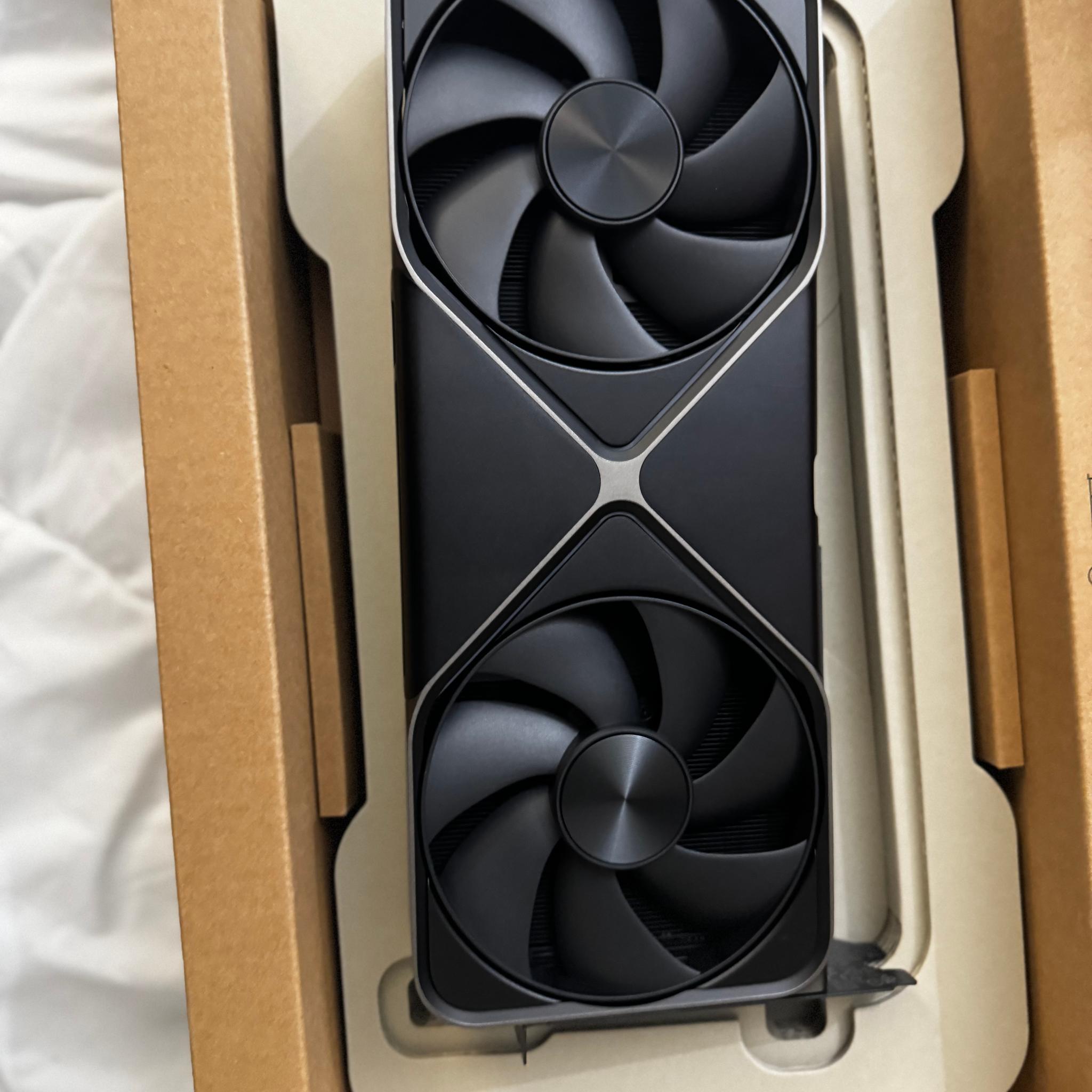 NVIDIA GeForce RTX 5080 Founders Edition