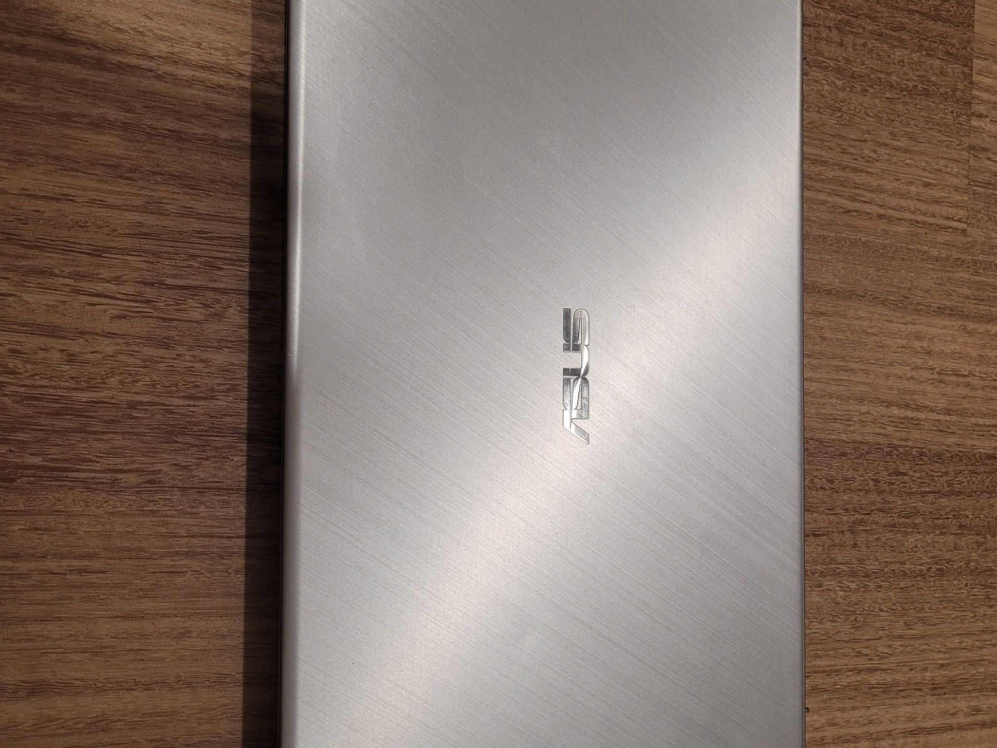 ASUS VivoBook 17.3 inch M712U (1TB, AMD Ryzen 7 5700U, 1.80GHz, 16GB)